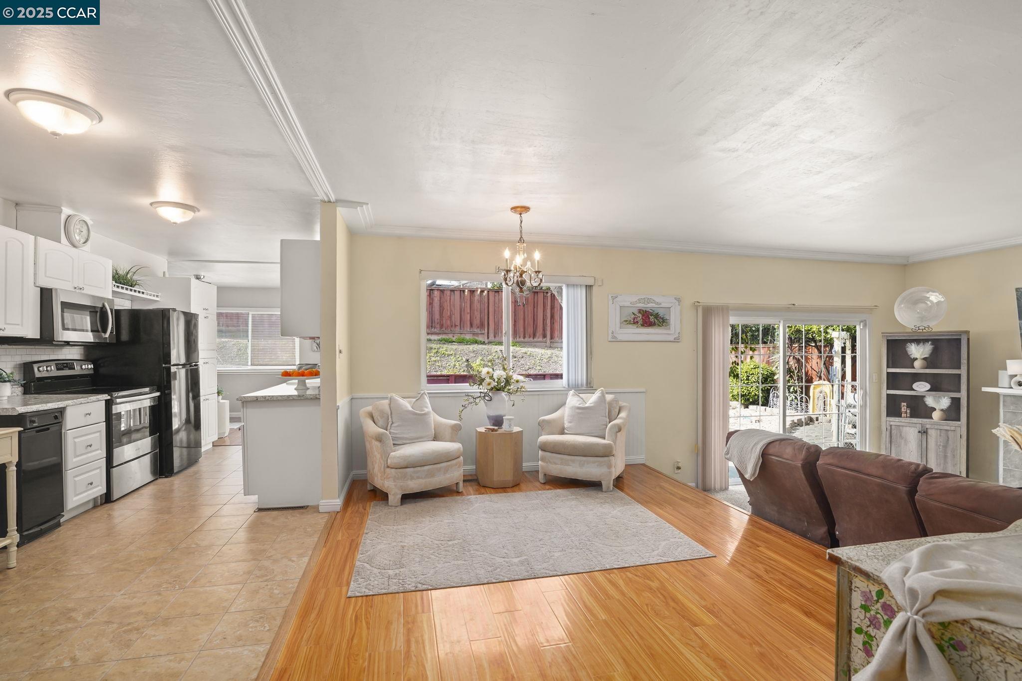 2279 Saint George Dr