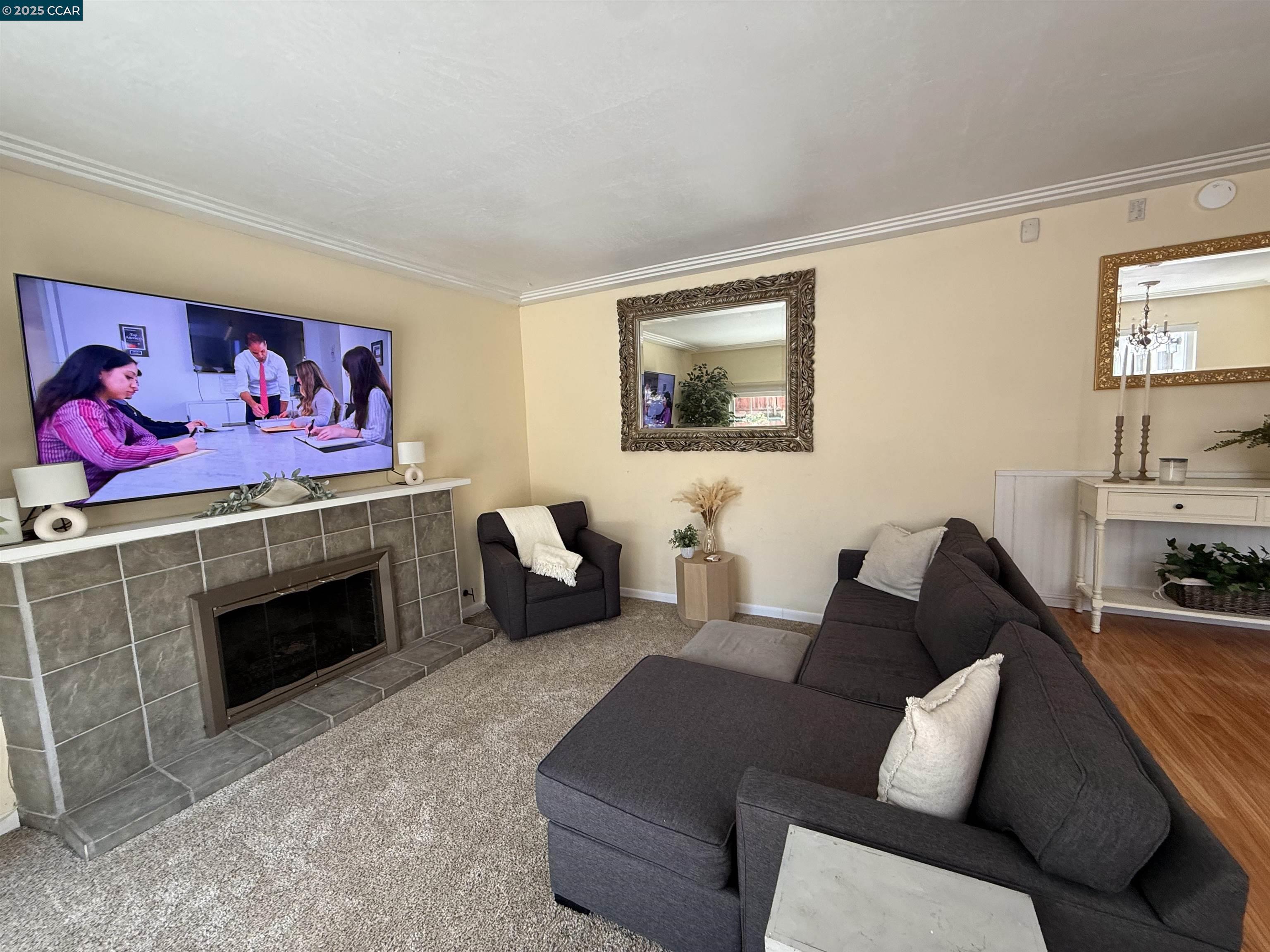 2279 Saint George Dr