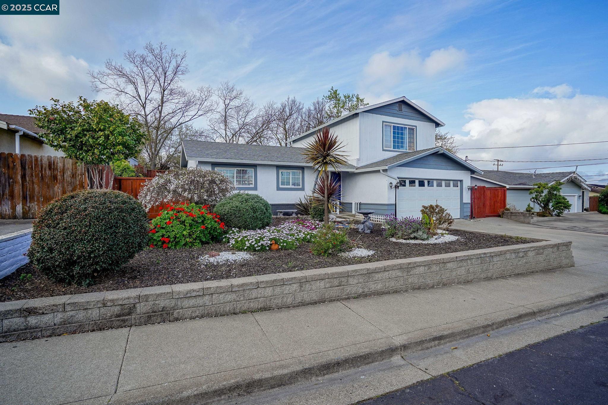 2279 Saint George Dr