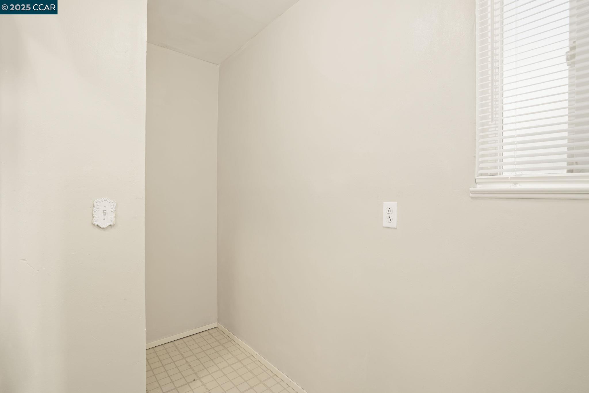 2279 Saint George Dr