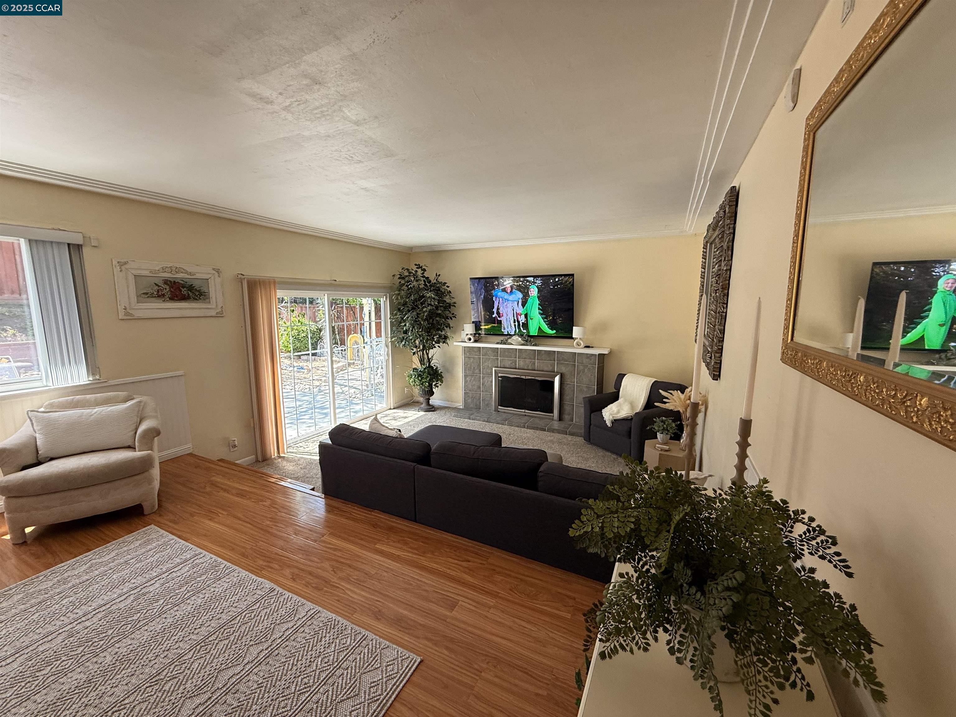 2279 Saint George Dr