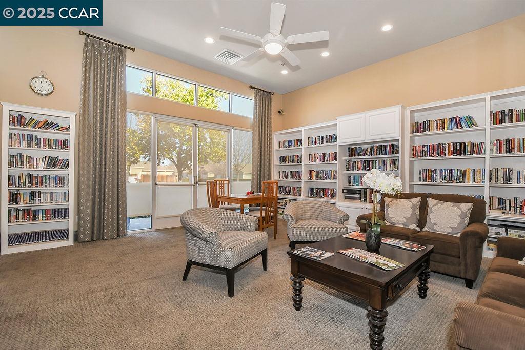 1680 Roxbury Way
