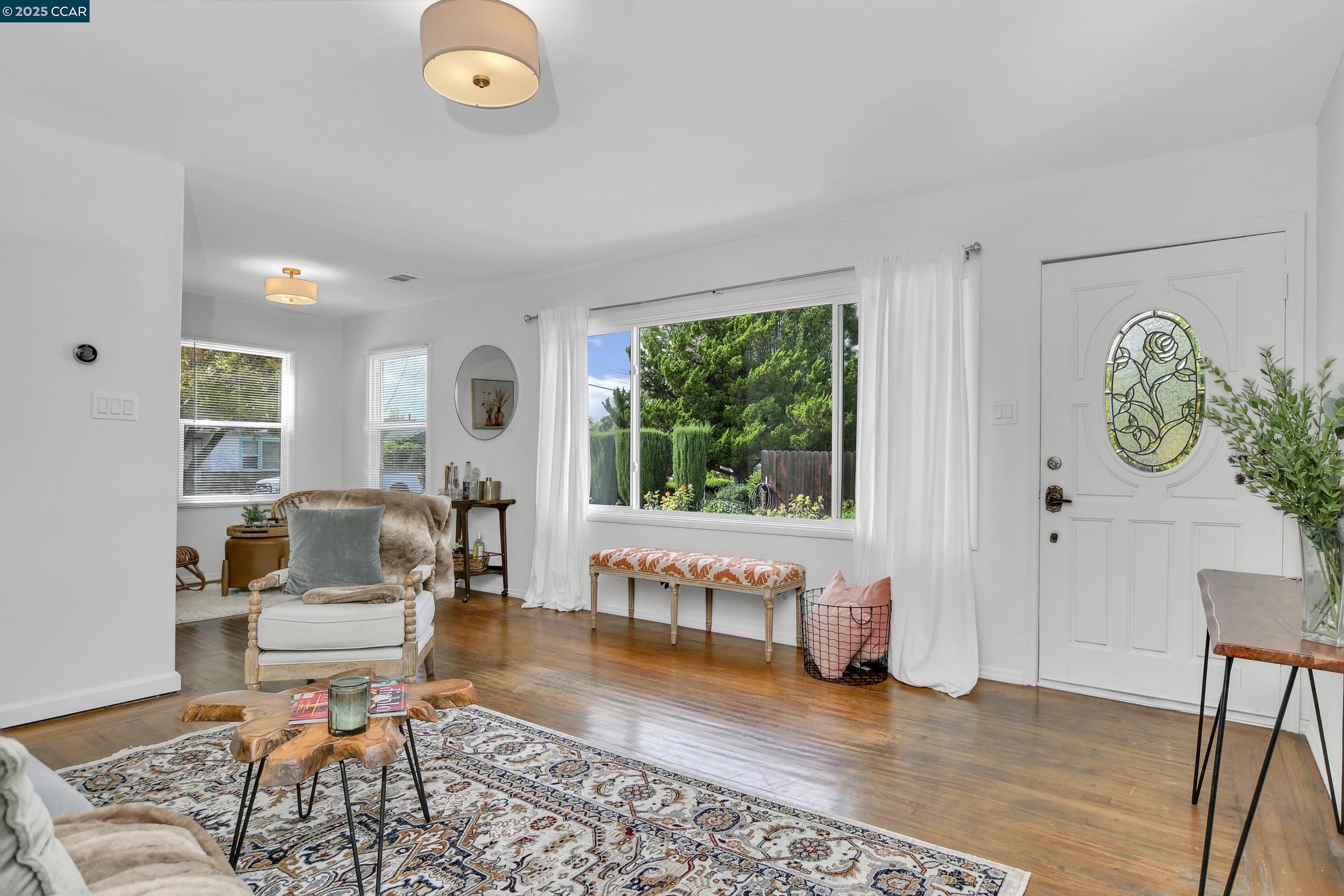 1860 Granada Dr