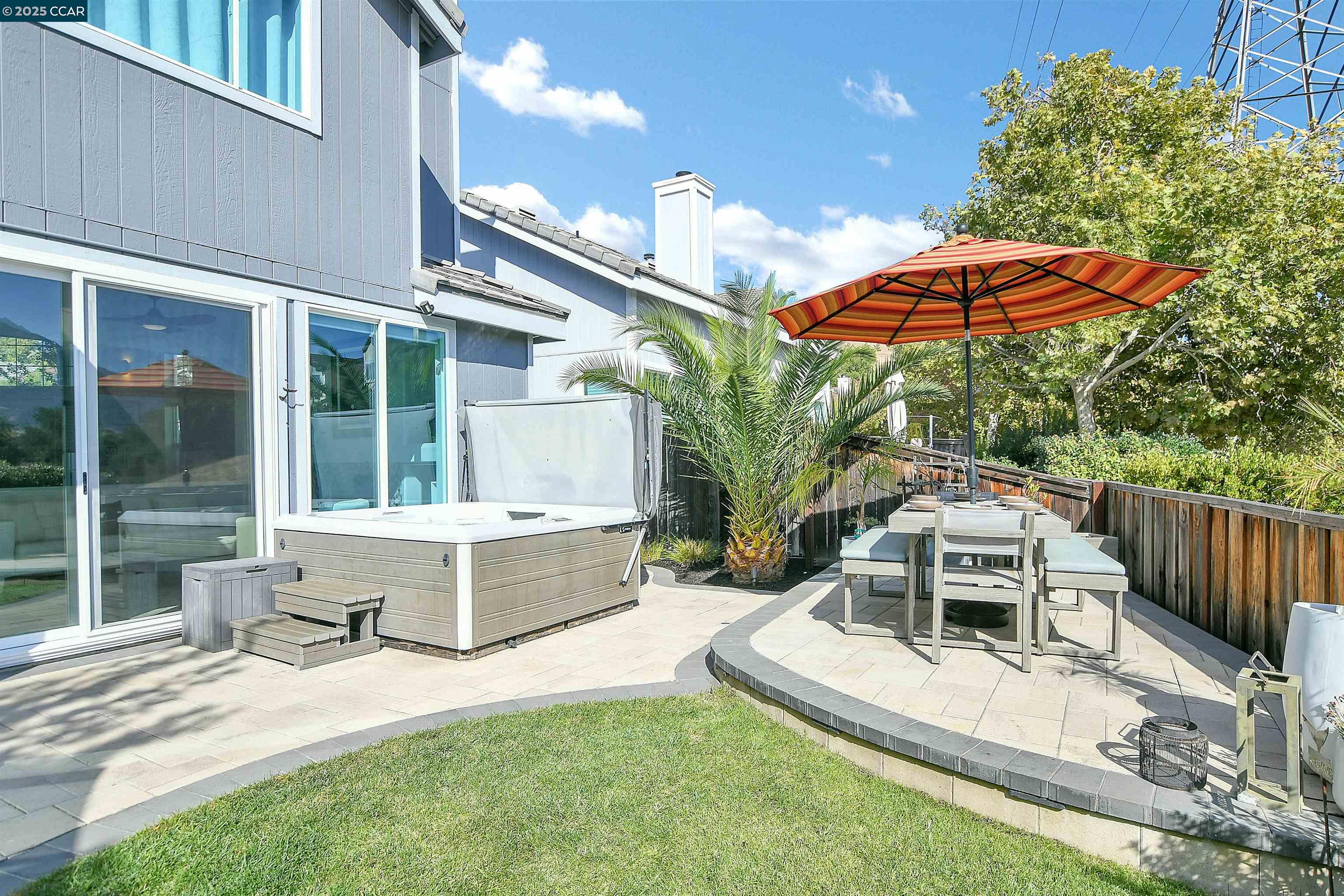 1039 Feather Cir