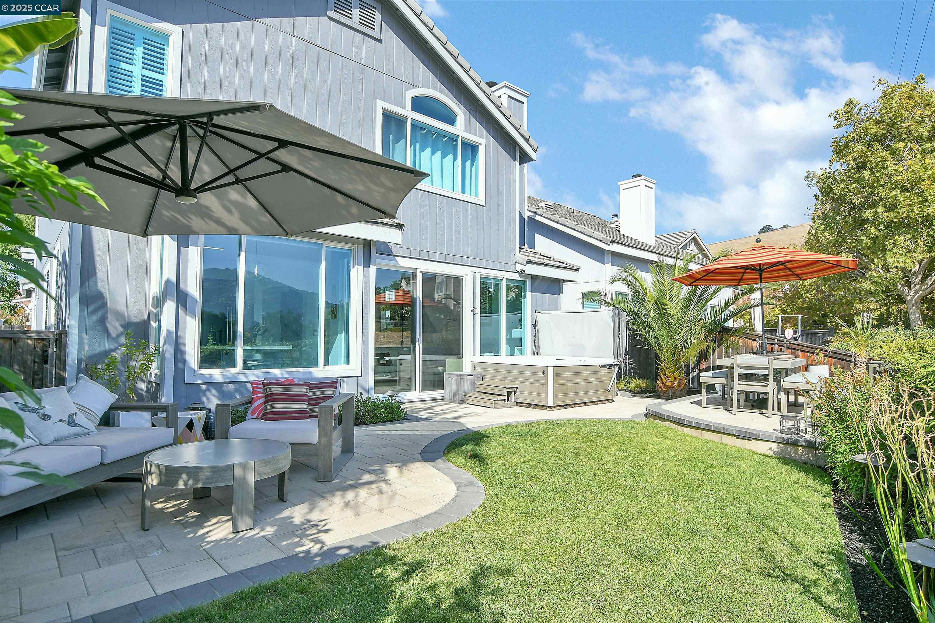 1039 Feather Cir
