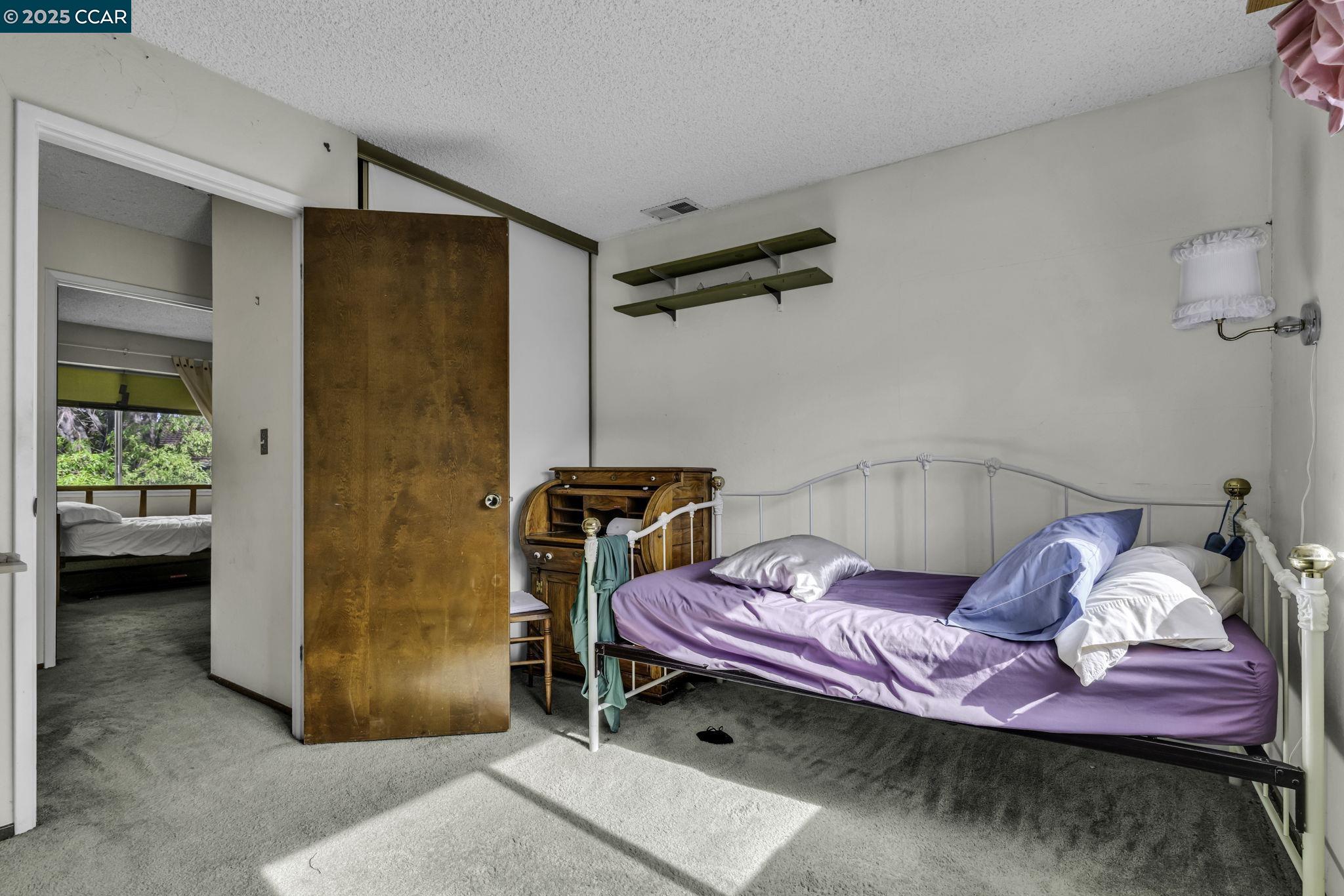 1239 Krona Ln