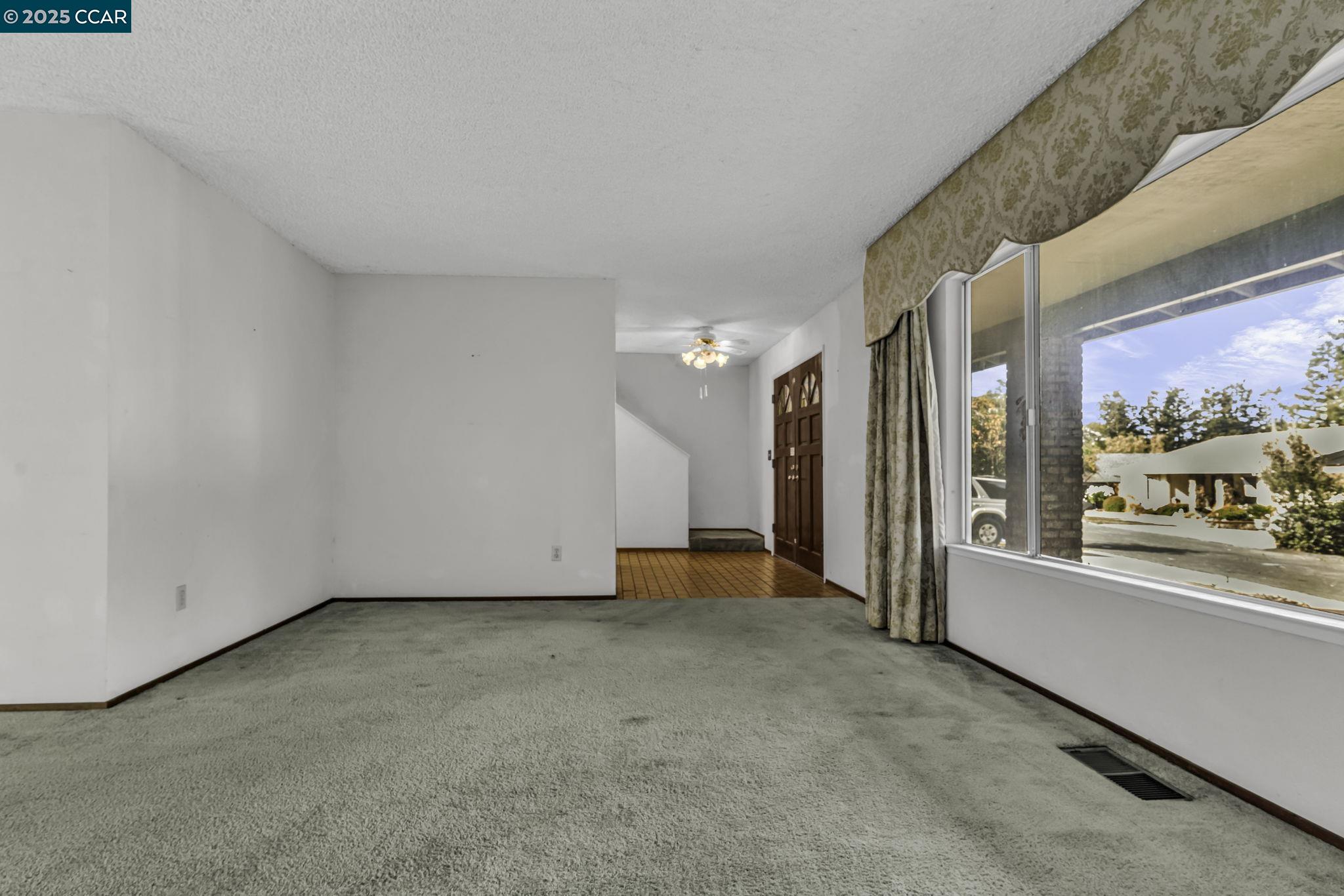 1239 Krona Ln