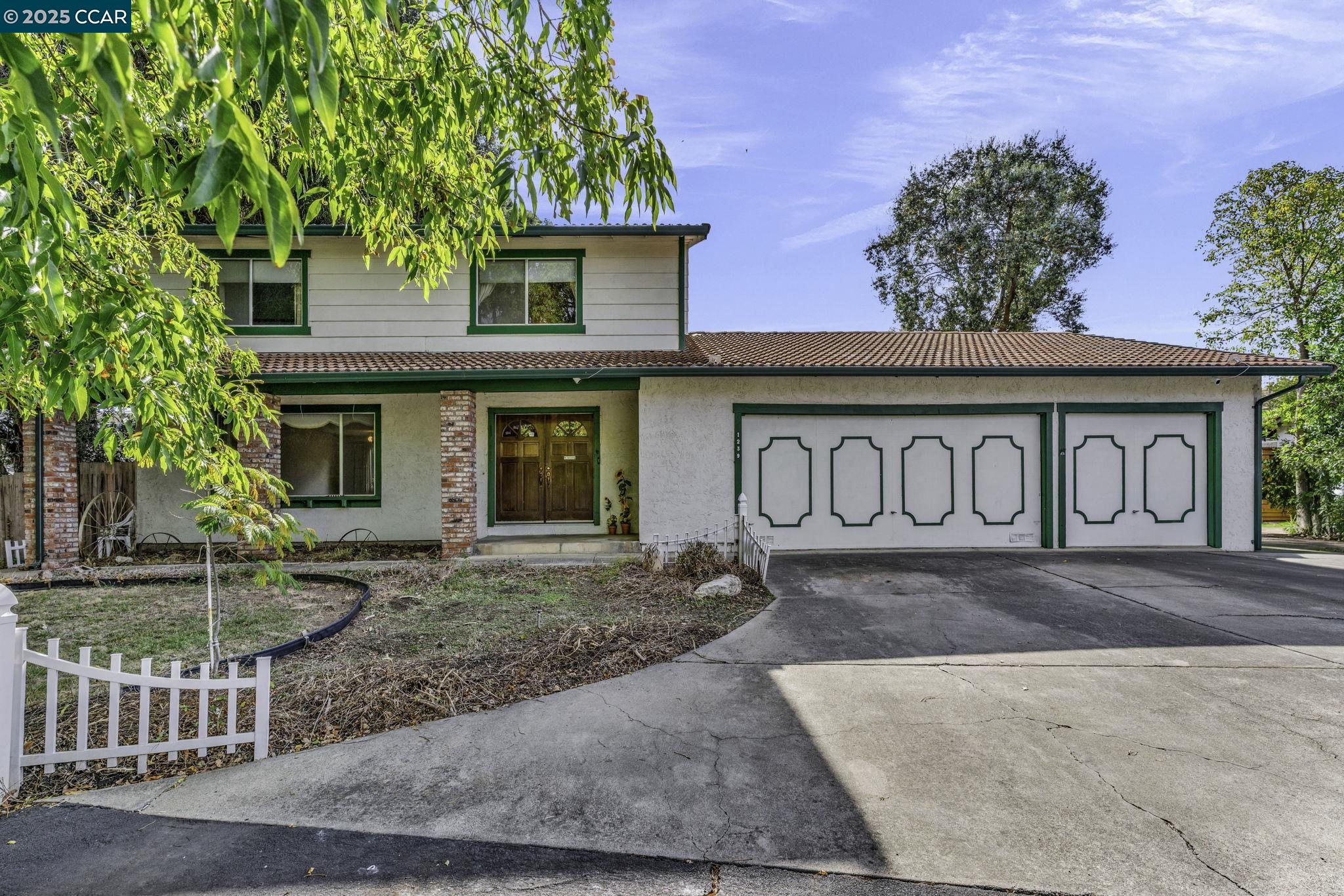 1239 Krona Ln
