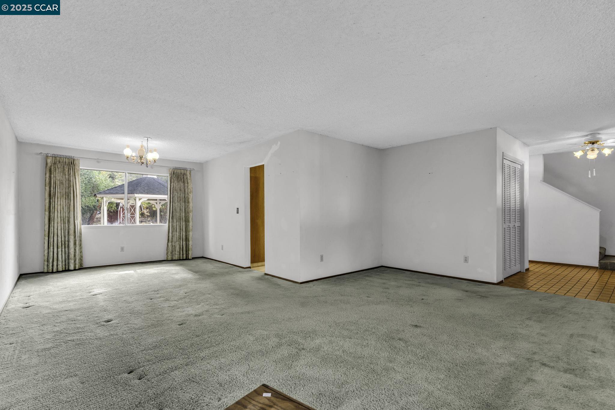 1239 Krona Ln