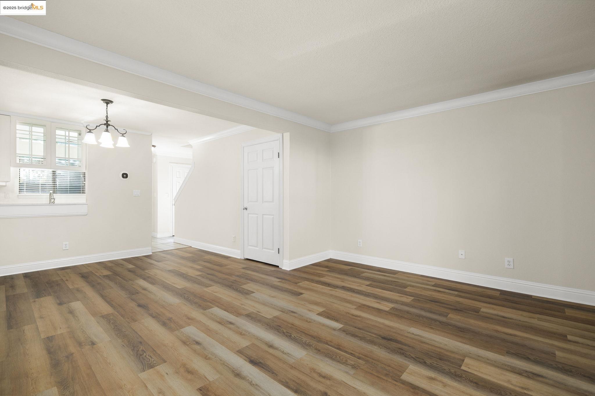 2141 Northwood Cir # B