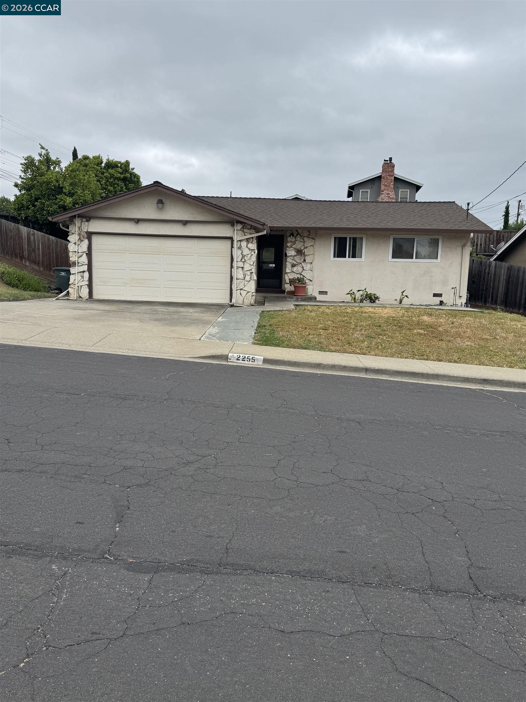 2255 Saint George Dr