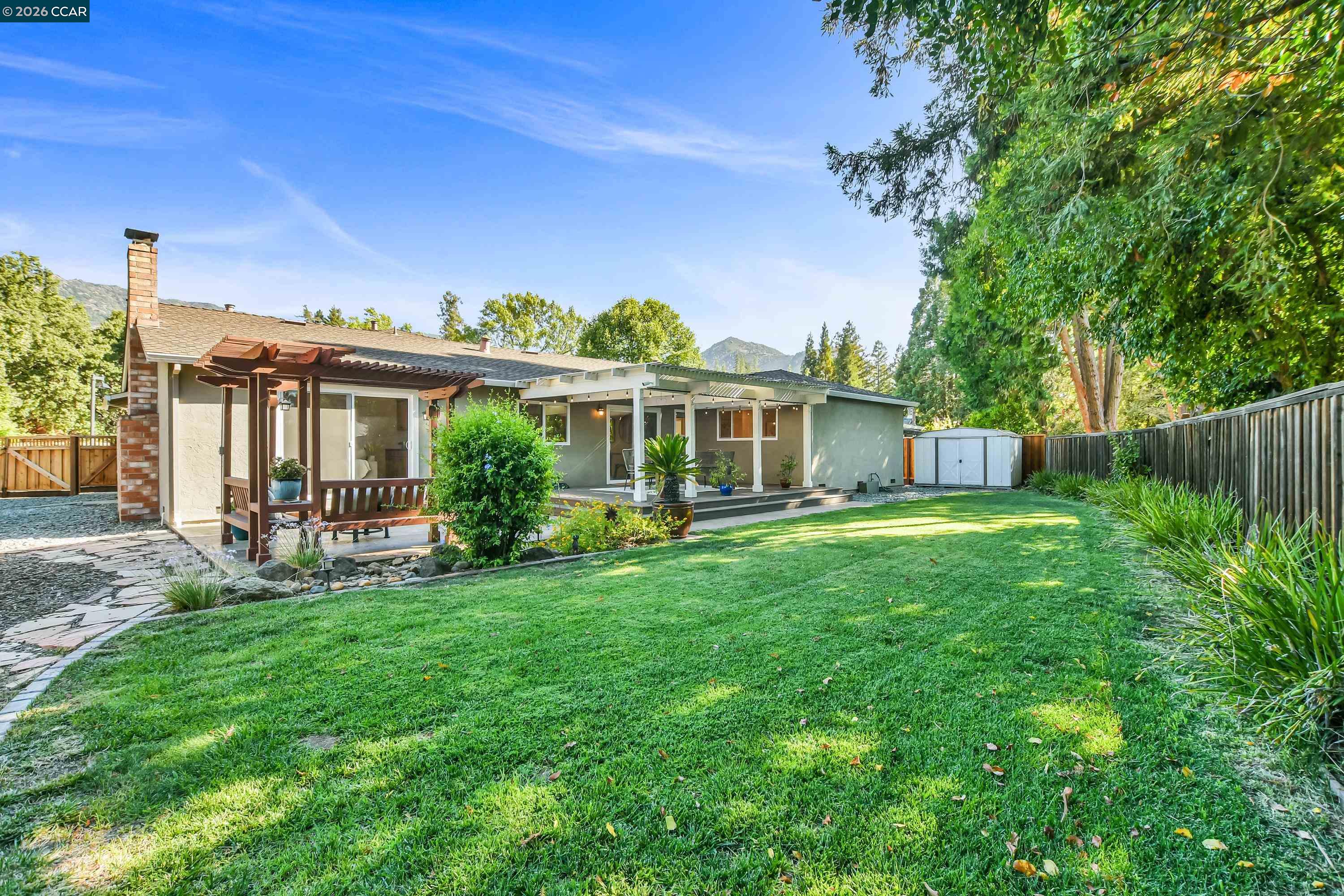 911 Berendsen Ct