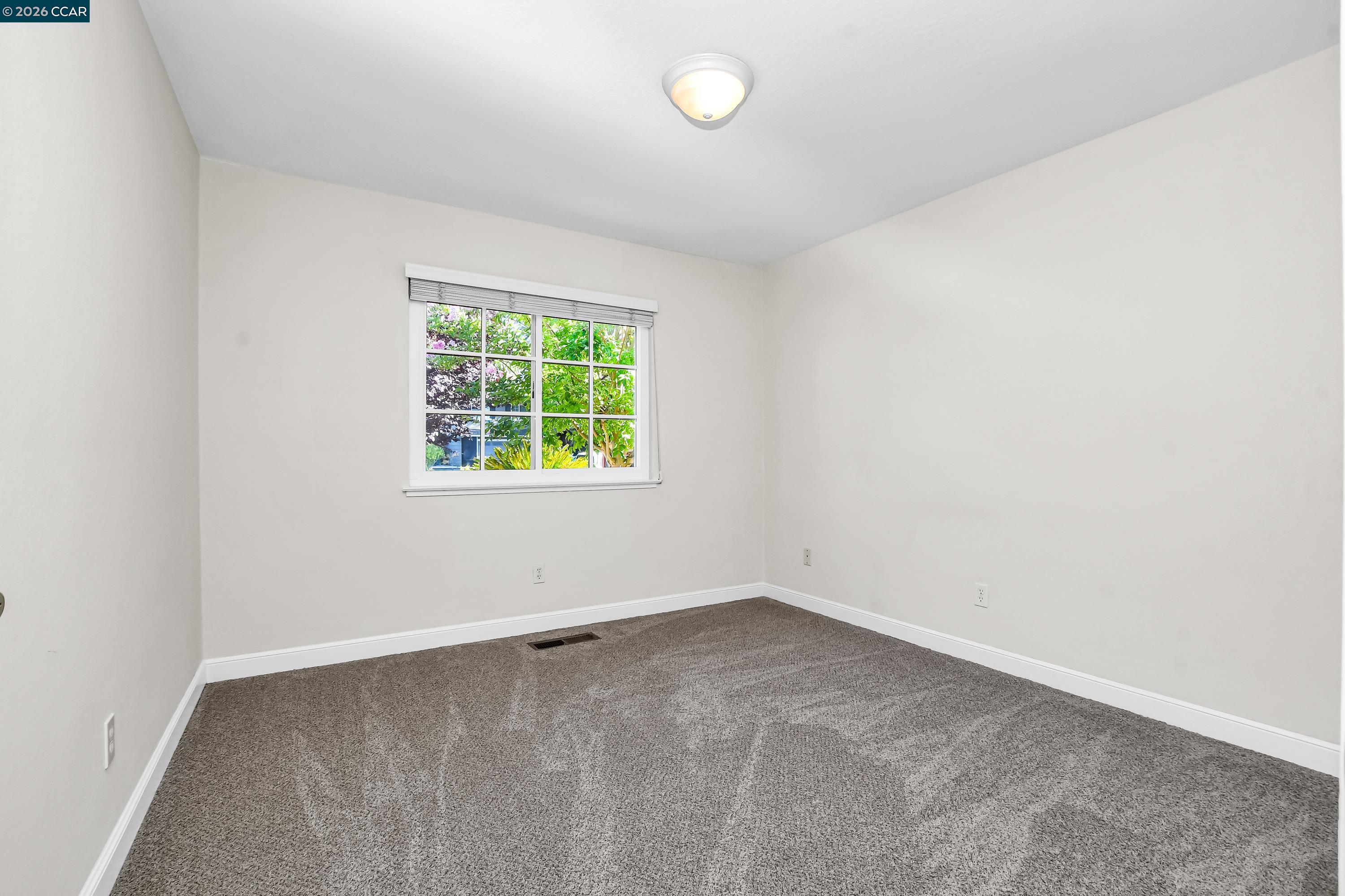911 Berendsen Ct