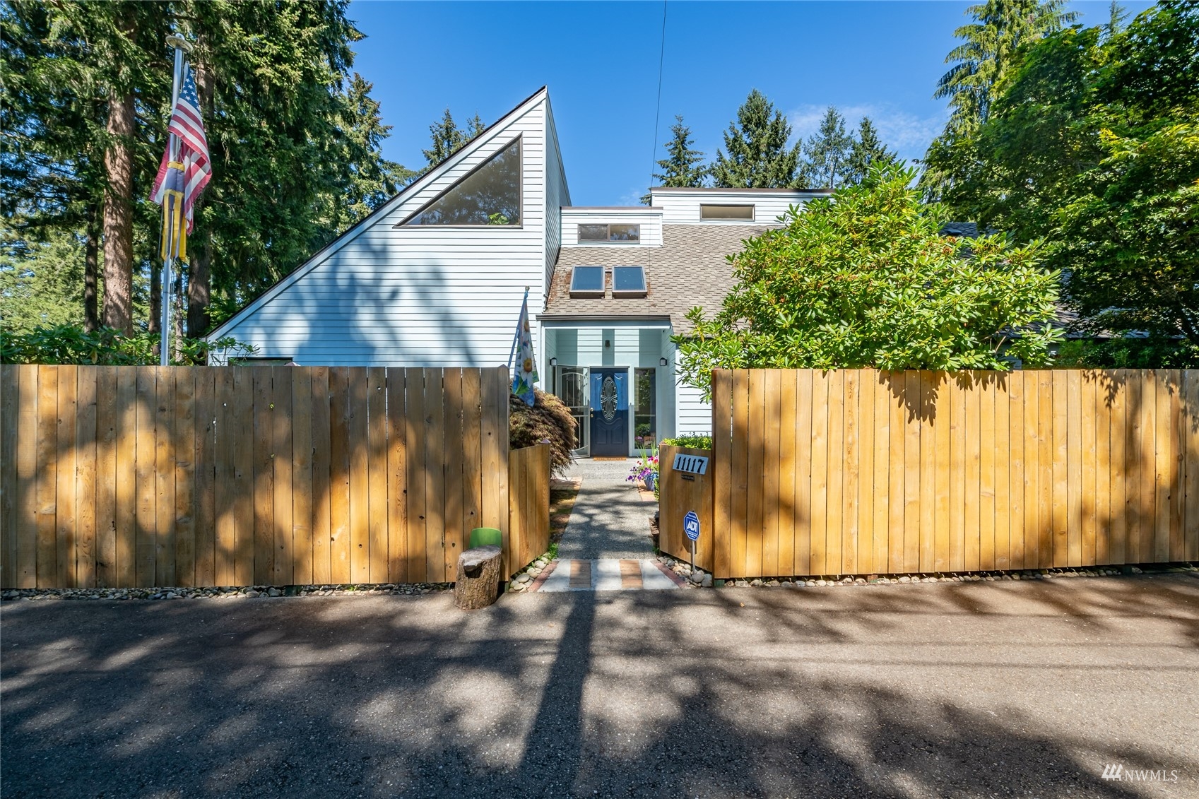 11117 Lake Steilacoom Drive SW