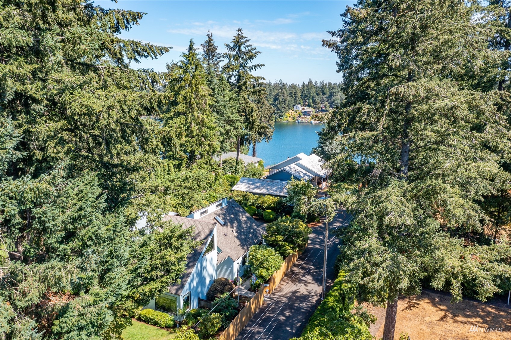 11117 Lake Steilacoom Drive SW