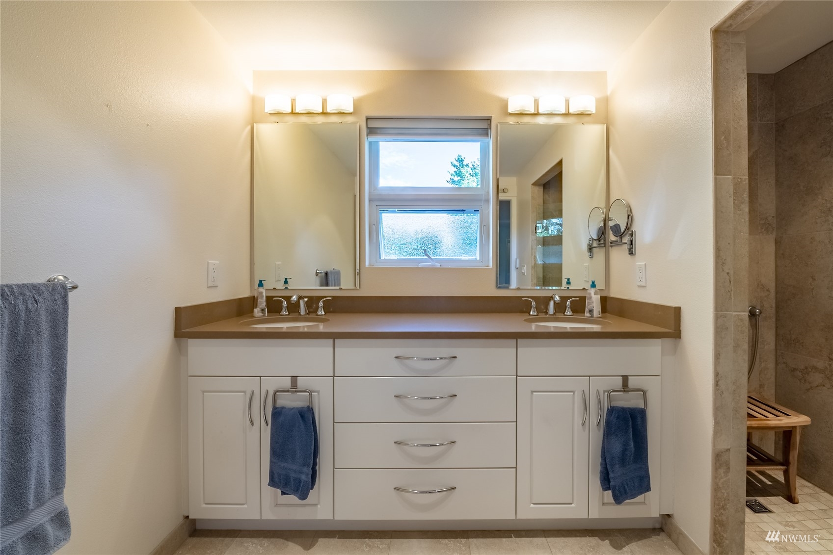 11117 Lake Steilacoom Drive SW