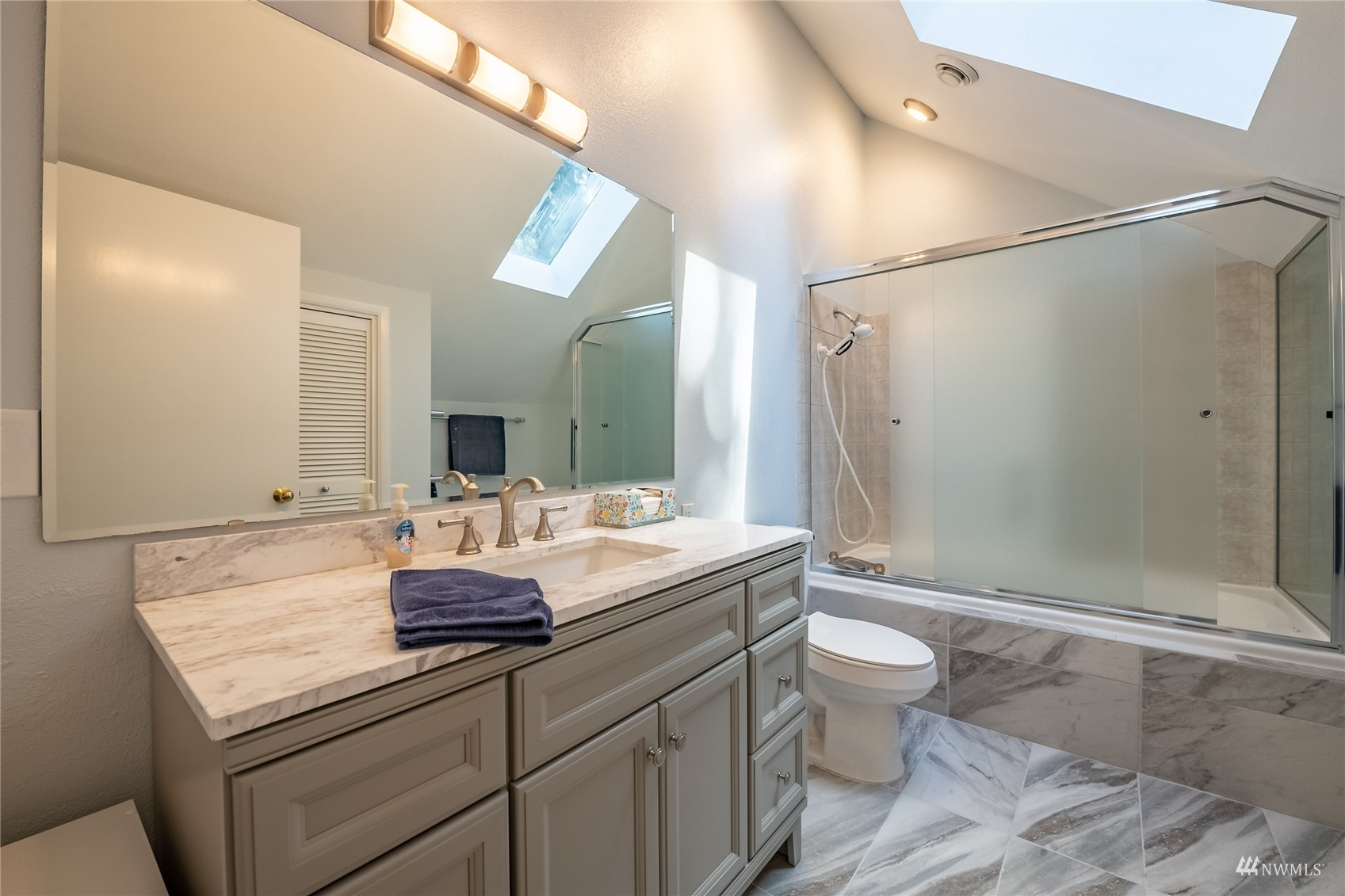 11117 Lake Steilacoom Drive SW