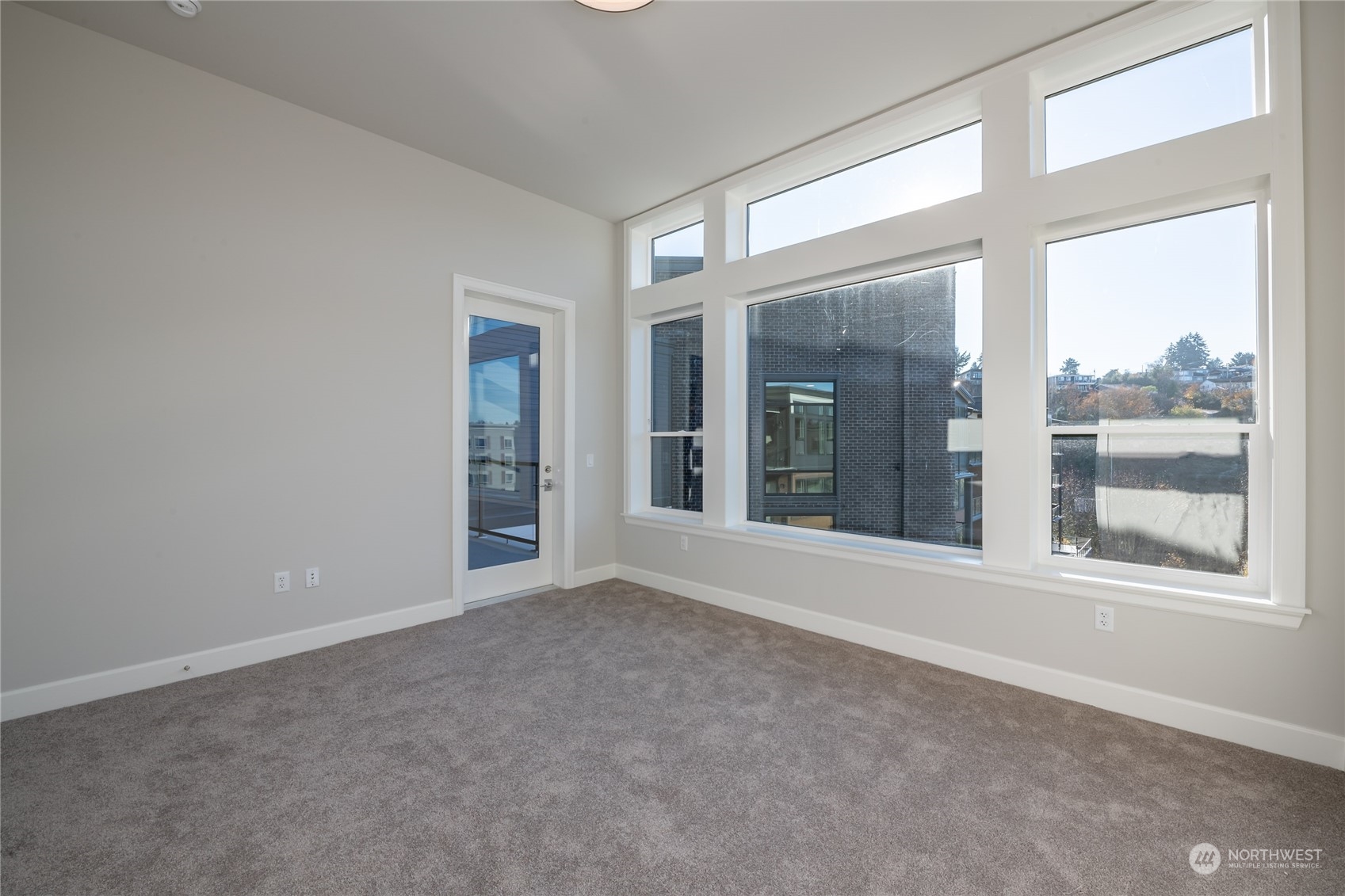 4907 Main Street Unit: 827