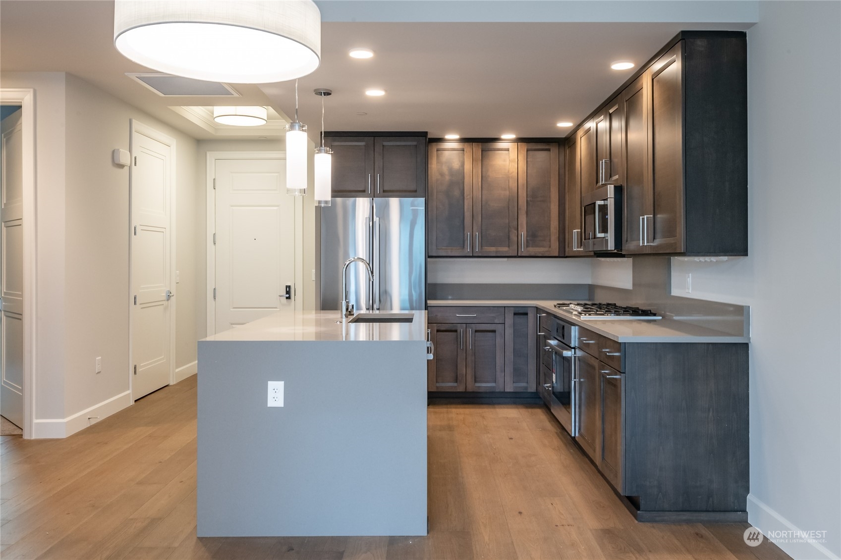 4907 Main Street Unit: 827