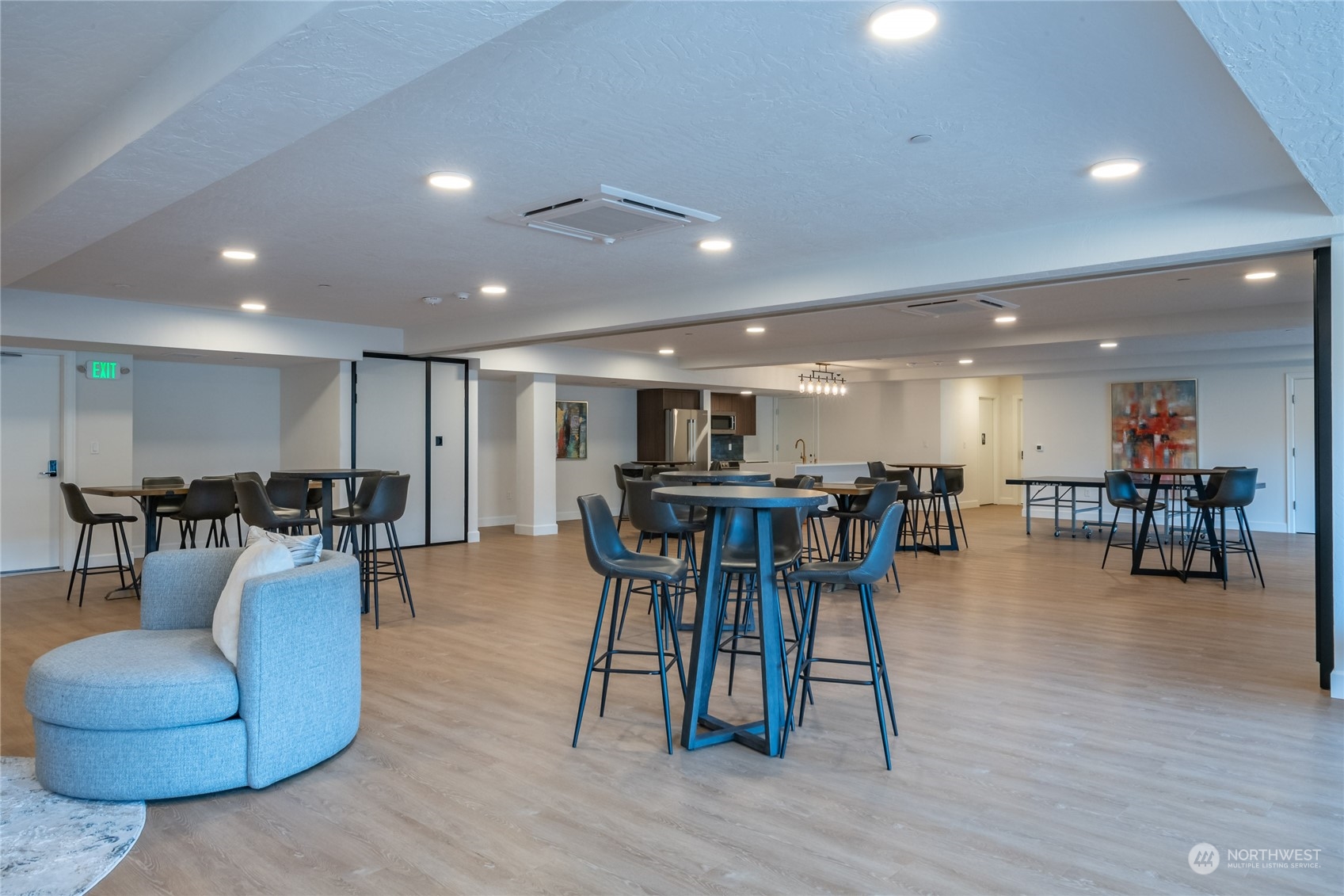 4907 Main Street Unit: 827