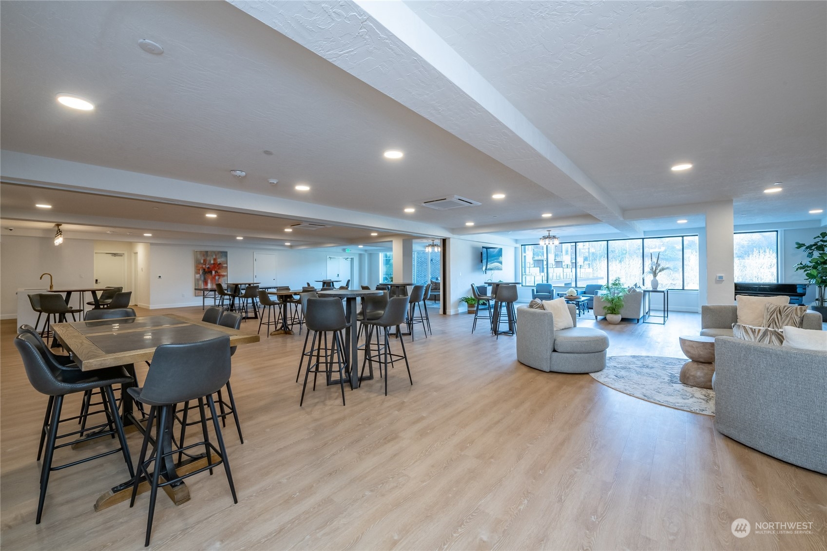 4907 Main Street Unit: 827