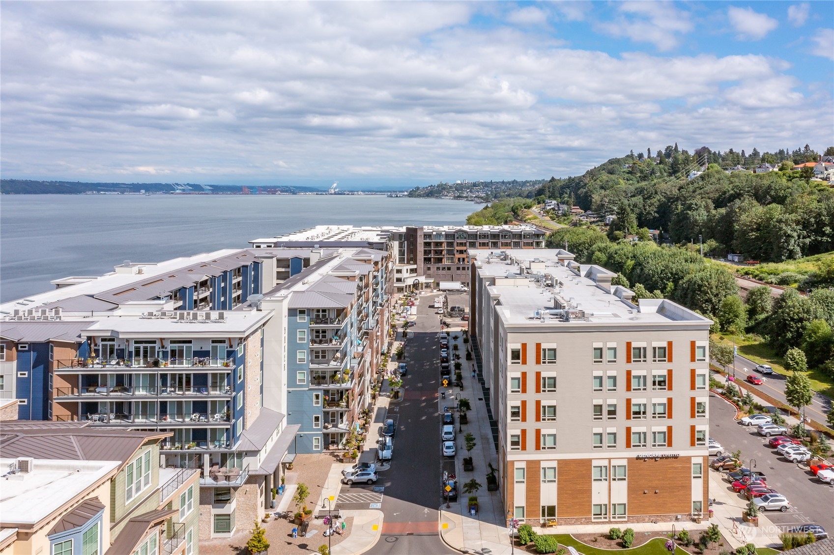 4907 Main Street Unit: 827