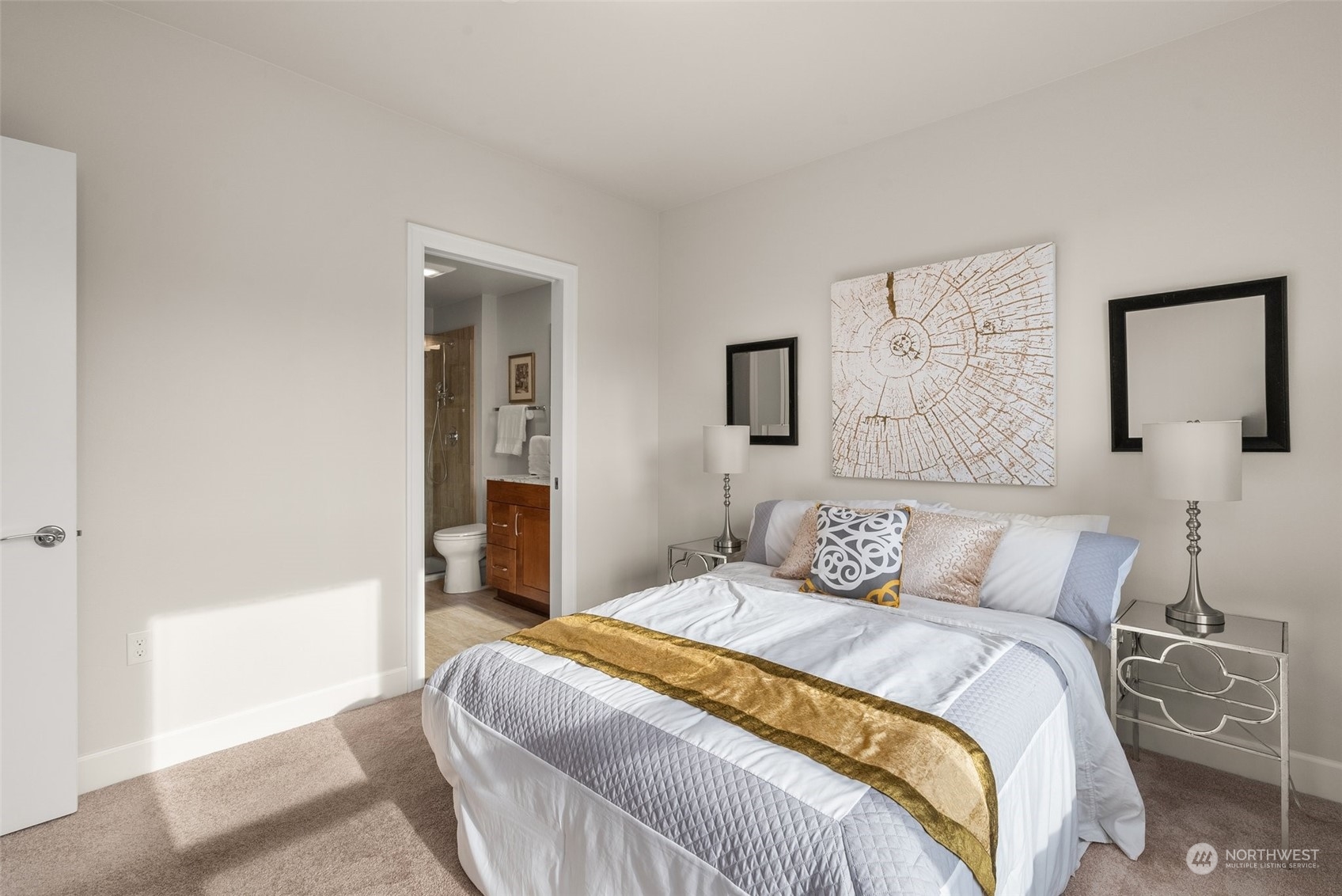 4961 Main Street #819