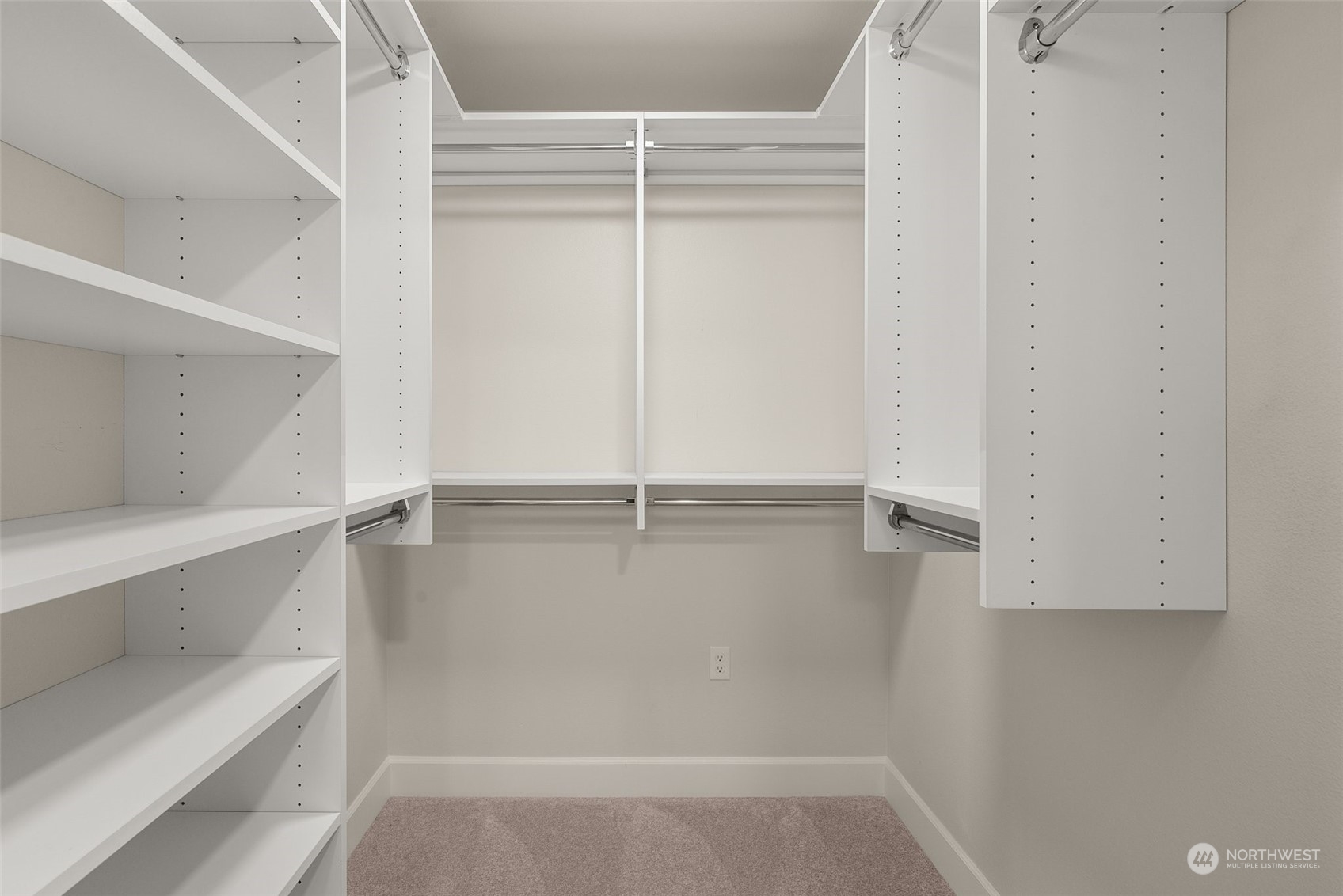 4961 Main Street #819