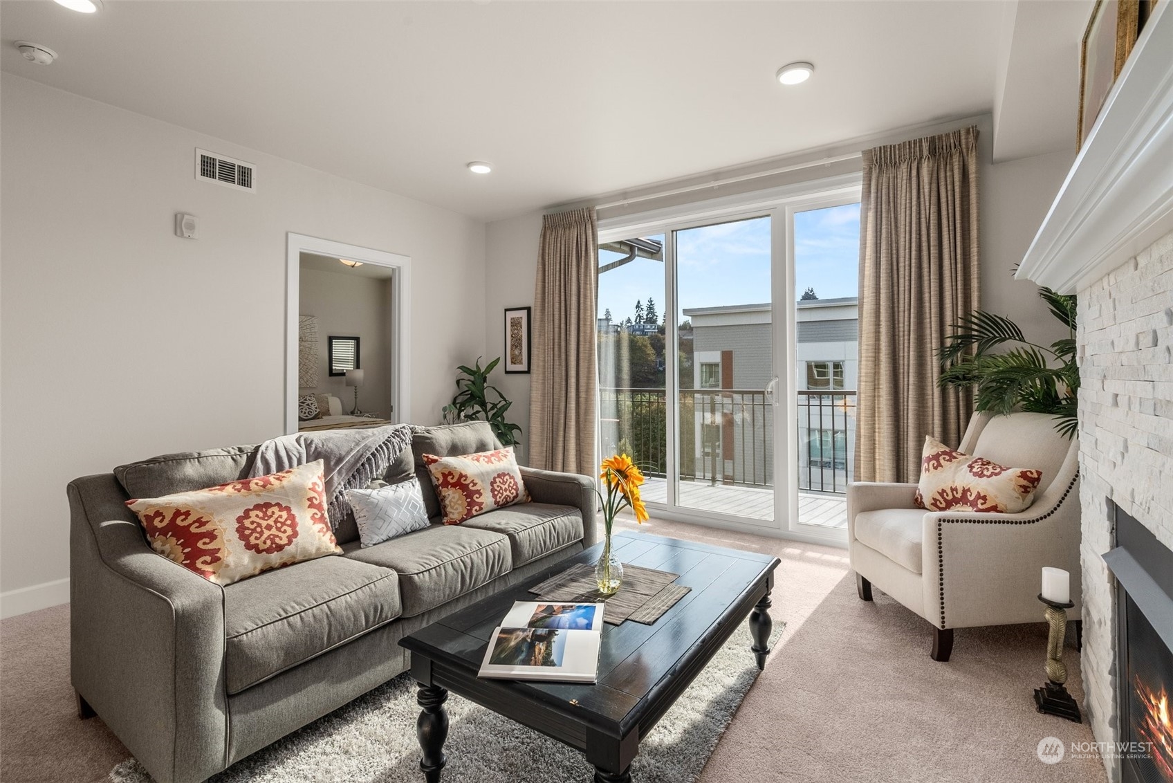 4961 Main Street #819