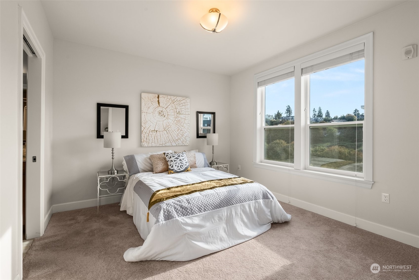 4961 Main Street #819