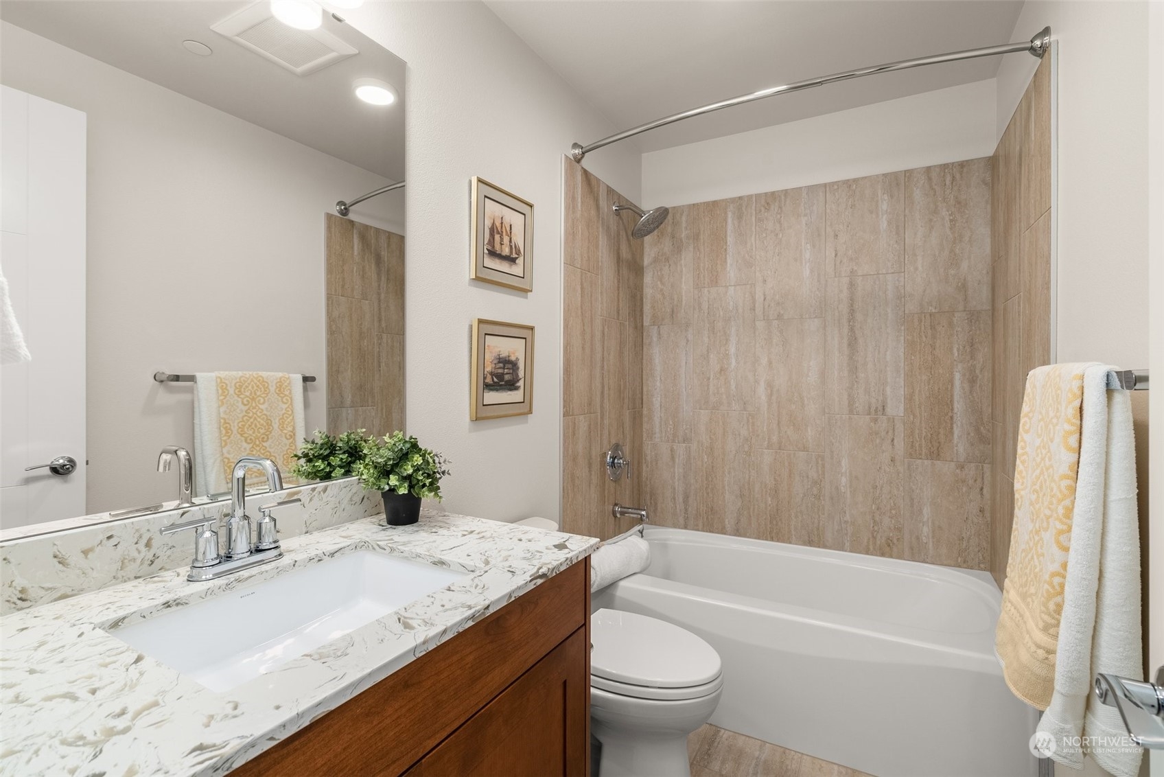 4961 Main Street #819