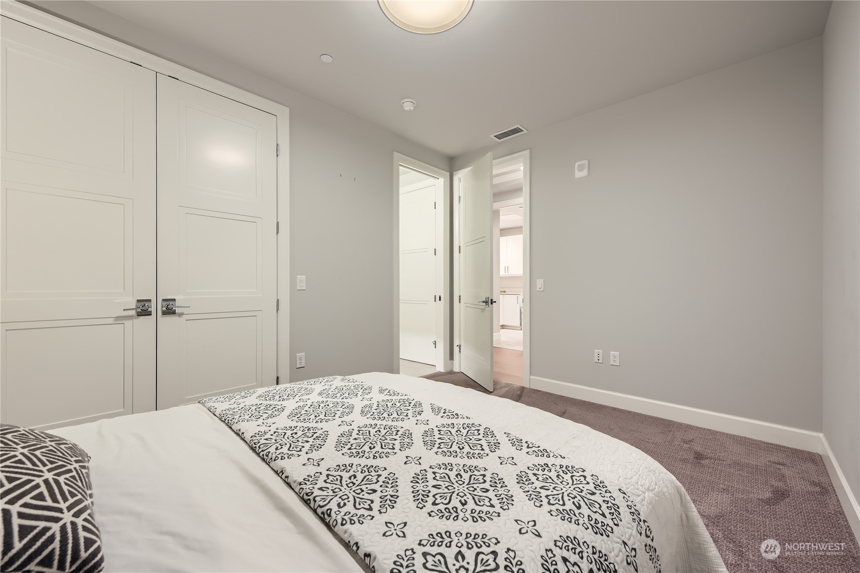 4907 Main Street #415