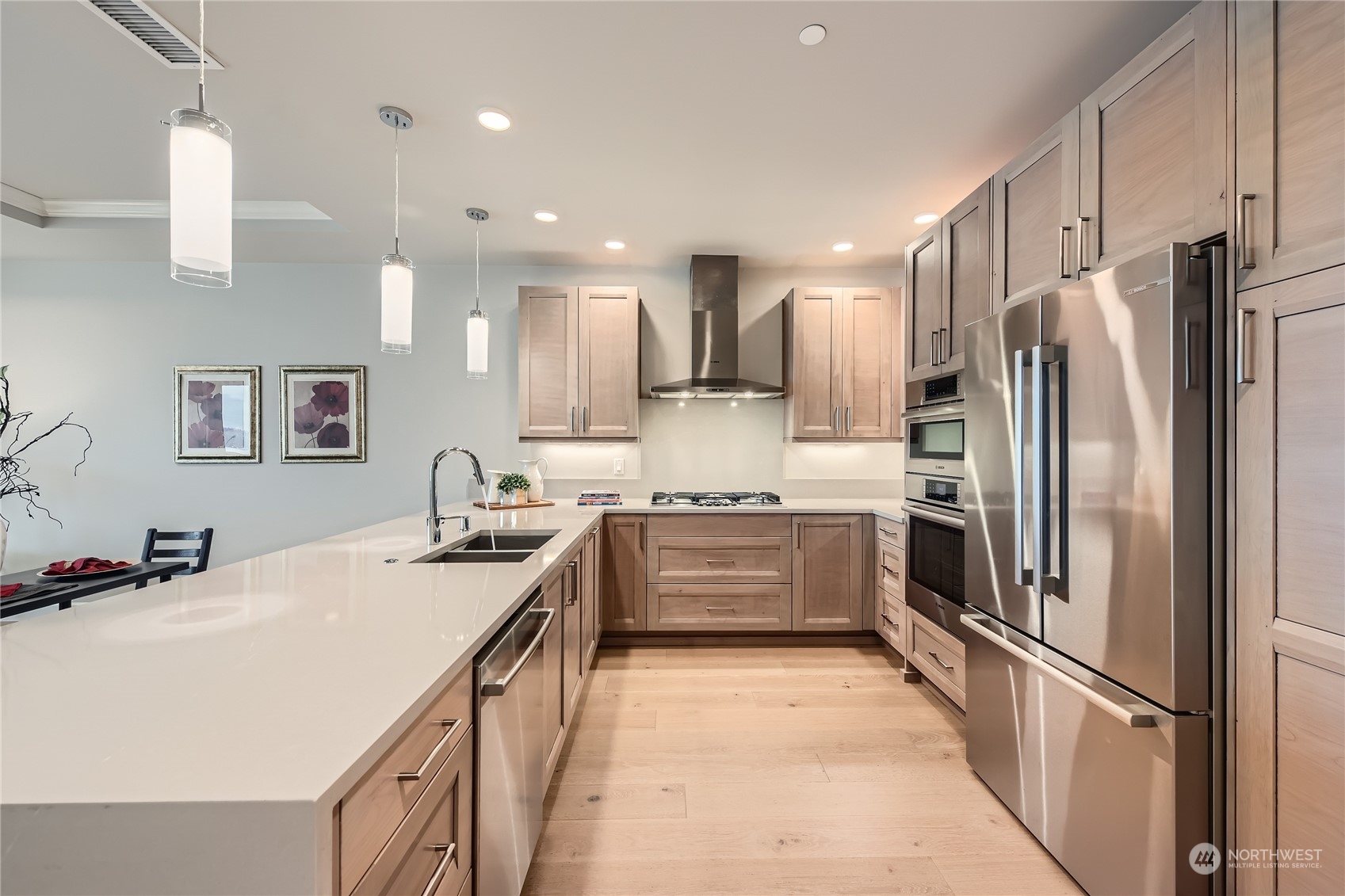 4907 Main Street #415