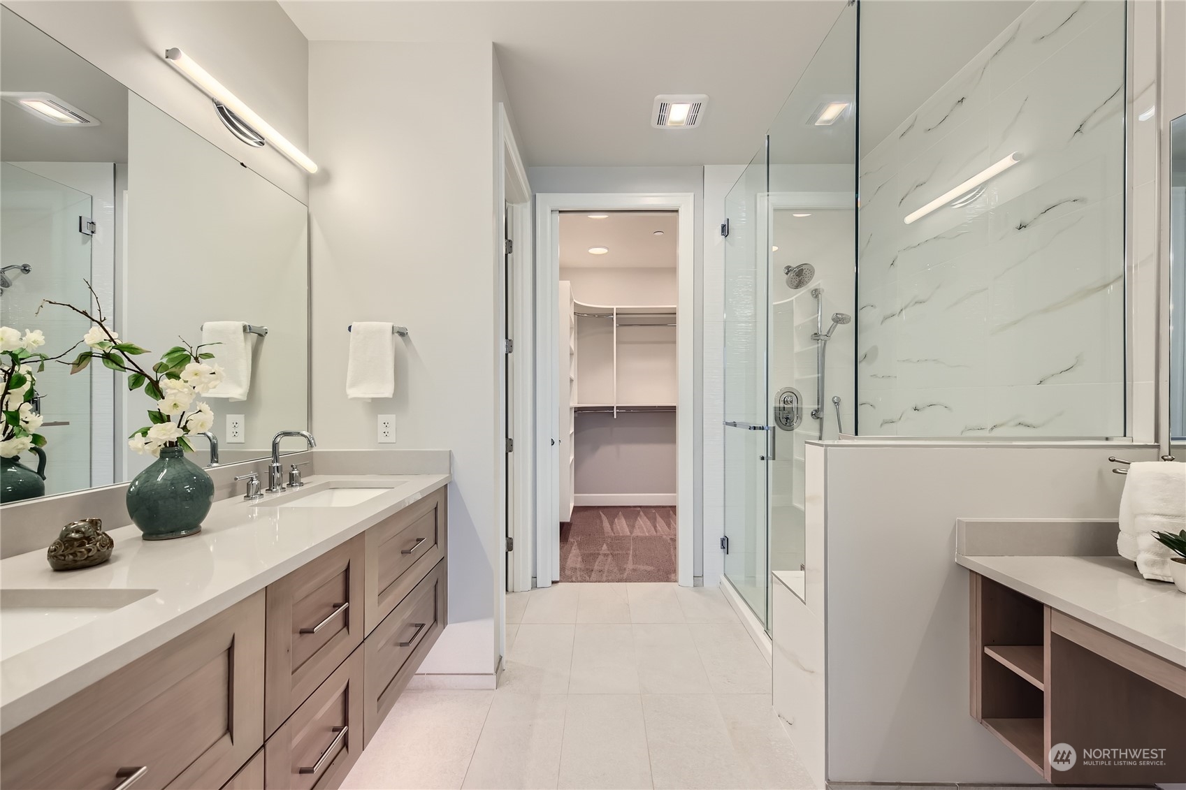 4907 Main Street #415