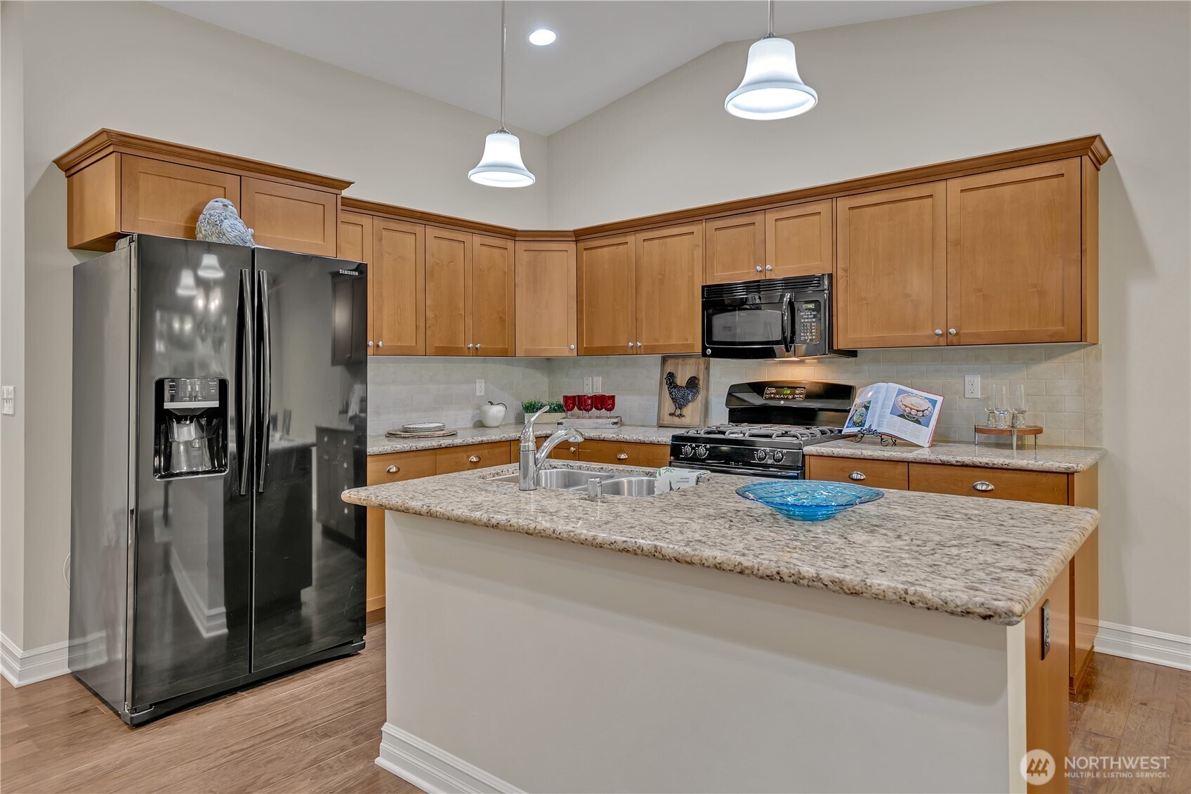 6463 Hunt Highlands Loop