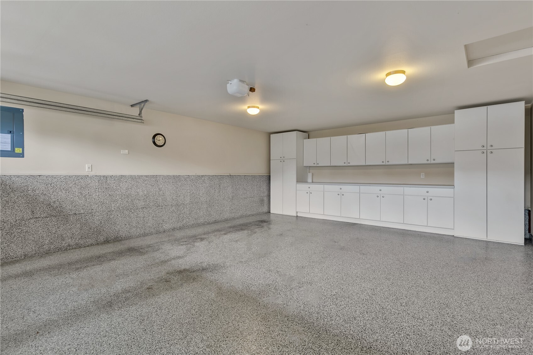 6463 Hunt Highlands Loop