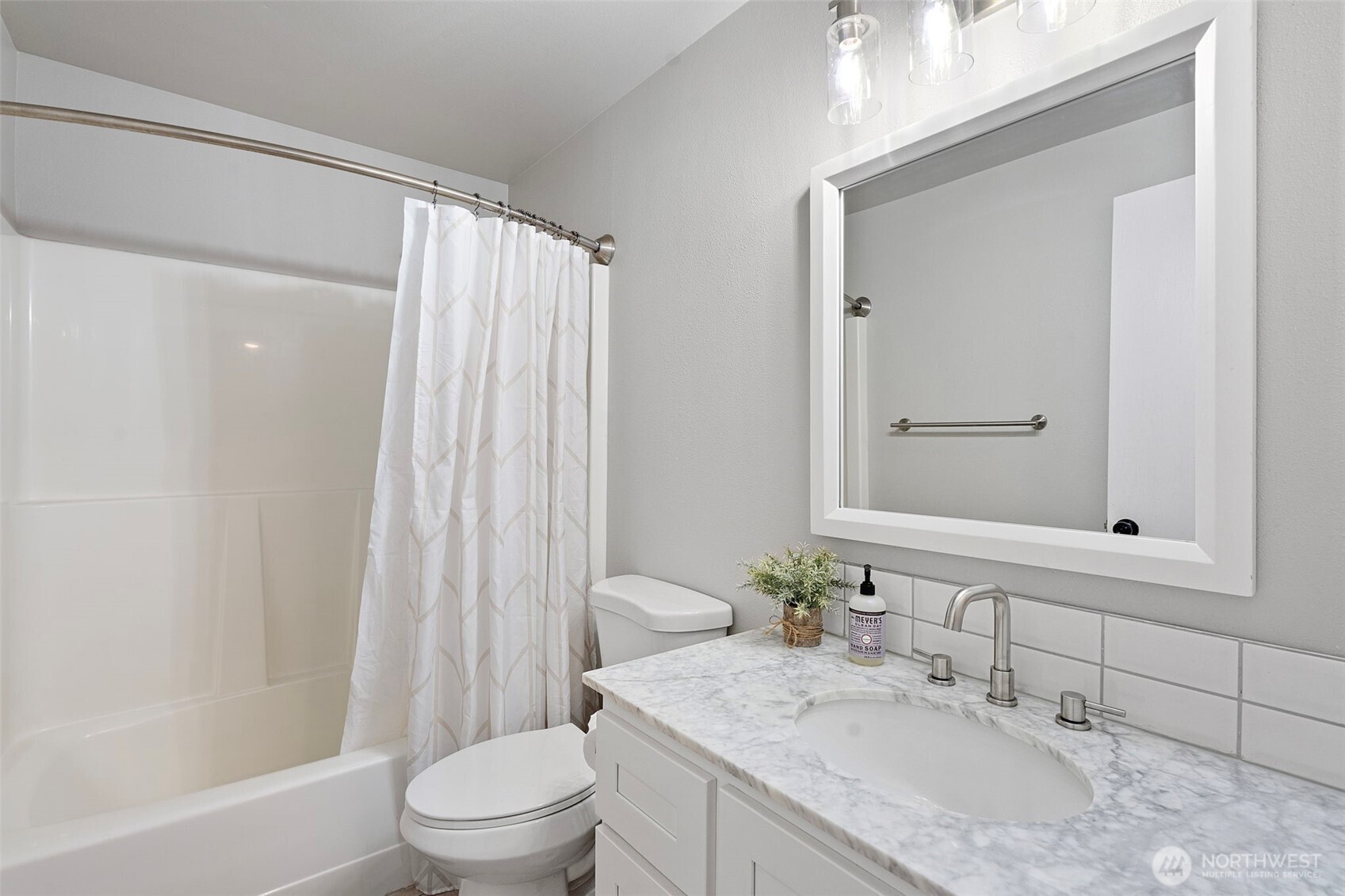 21712 E Terra Lane SE