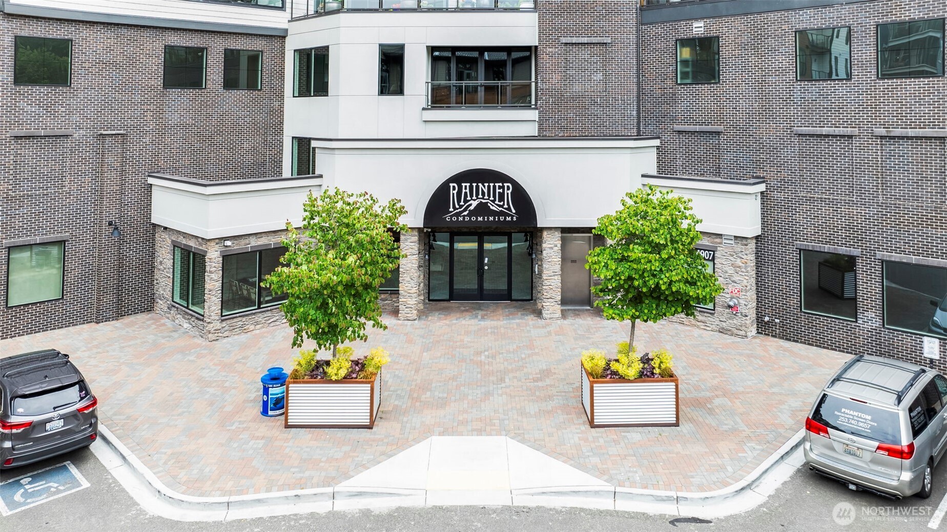 4907 Main Street Unit: 830