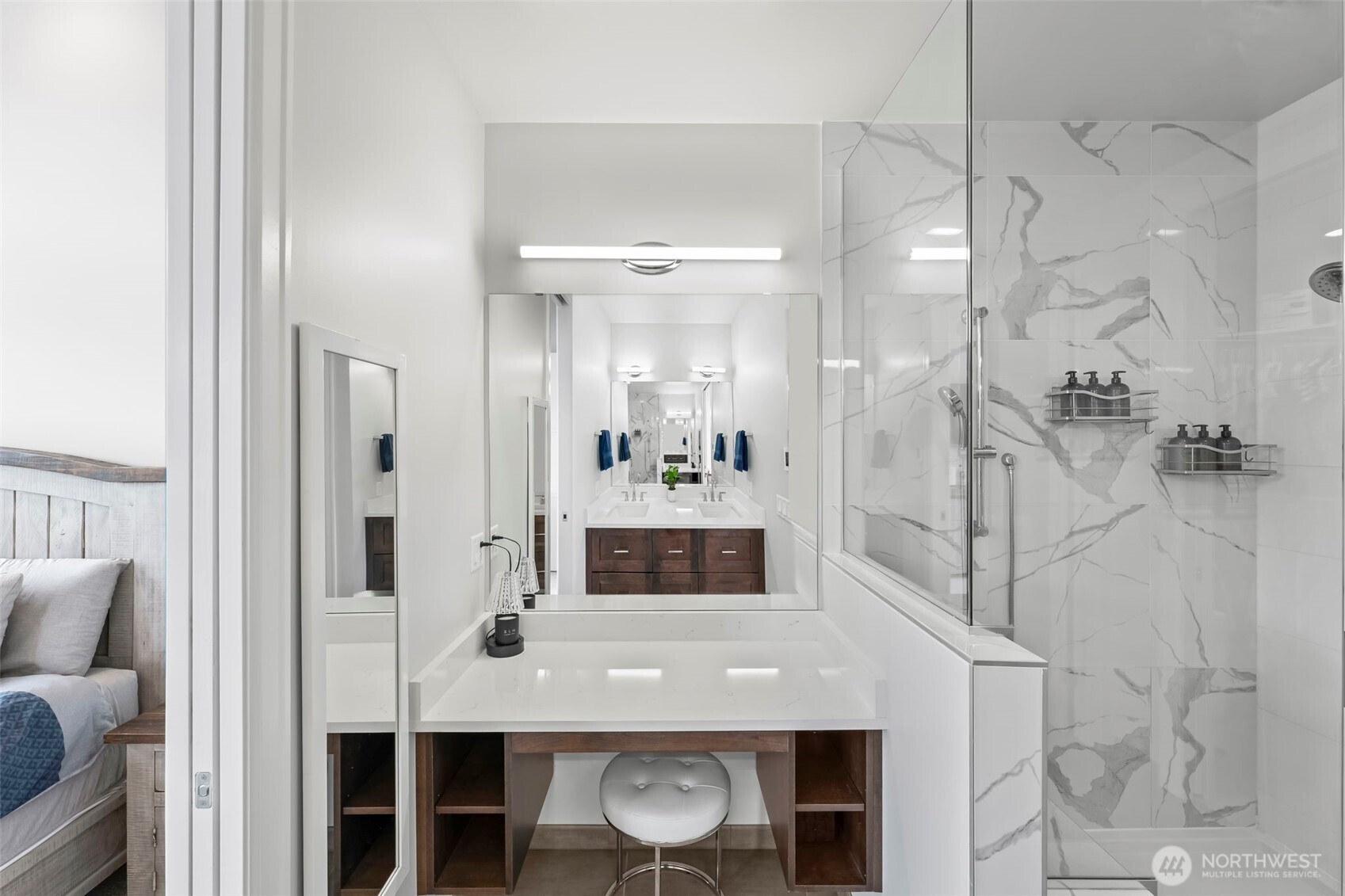 4907 Main Street Unit: 830