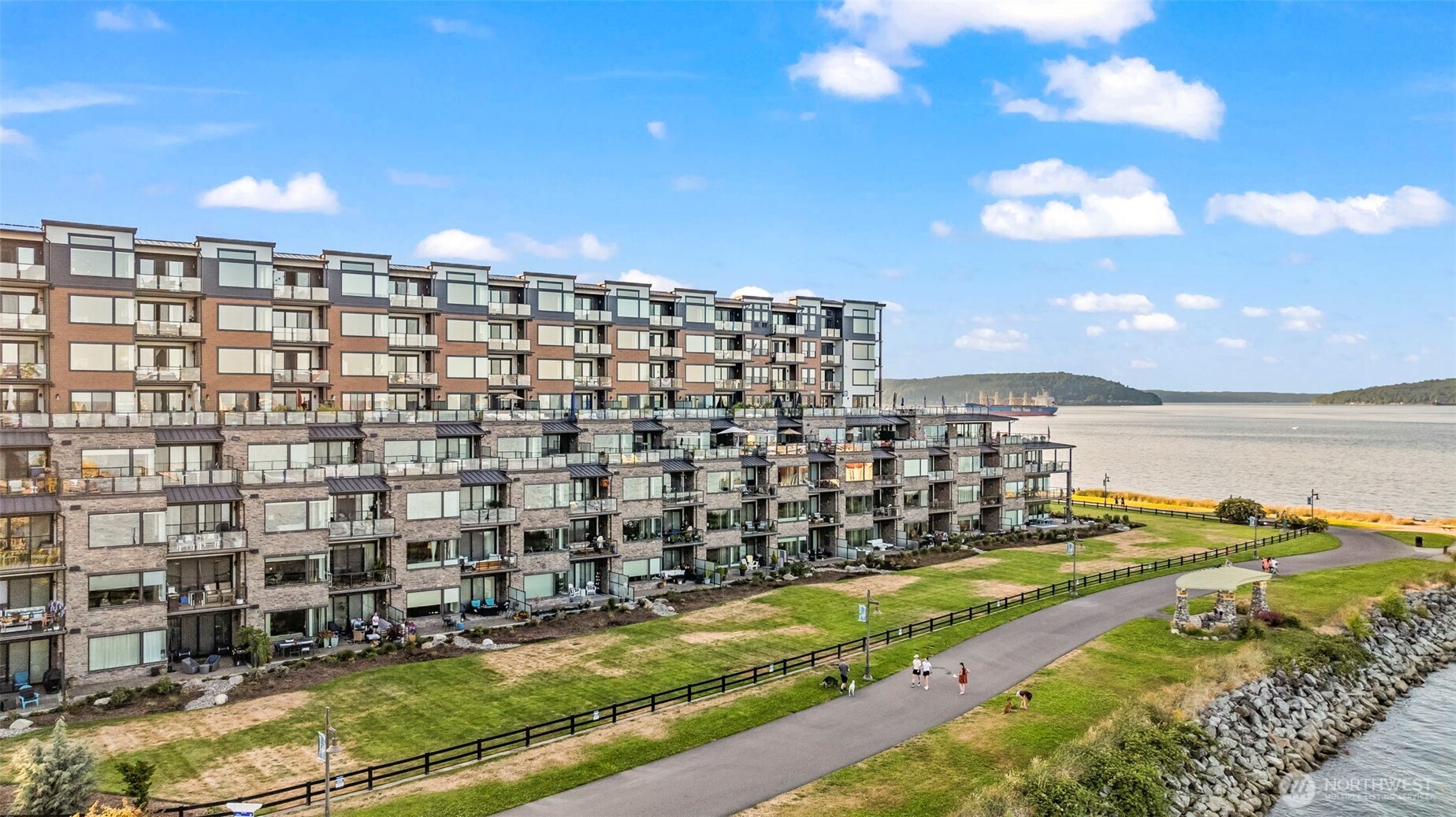 4907 Main Street Unit: 317