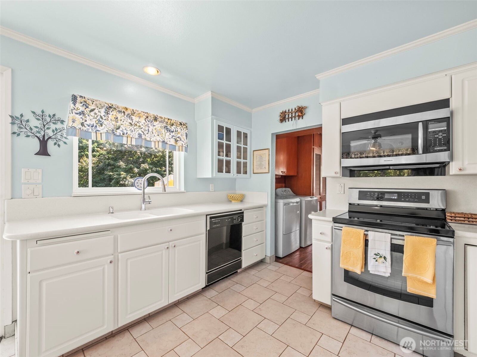 5523 53rd Street W