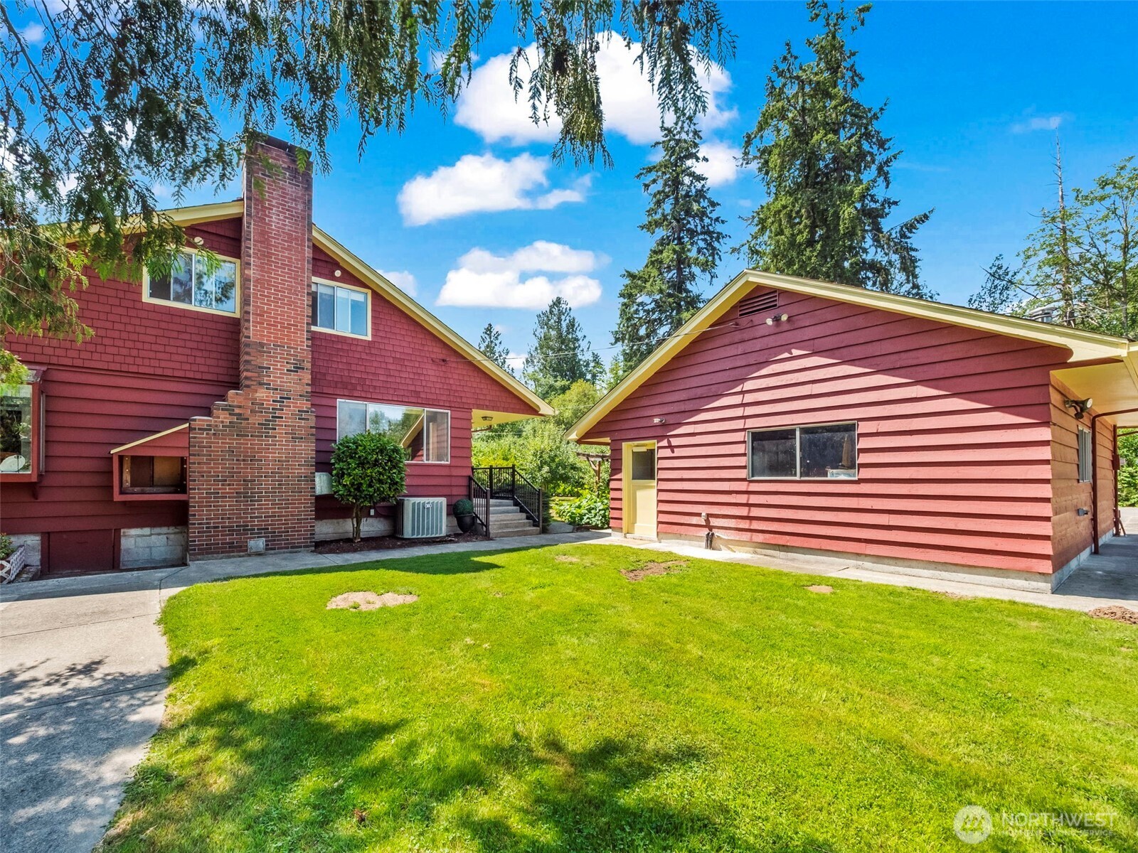 5523 53rd Street W