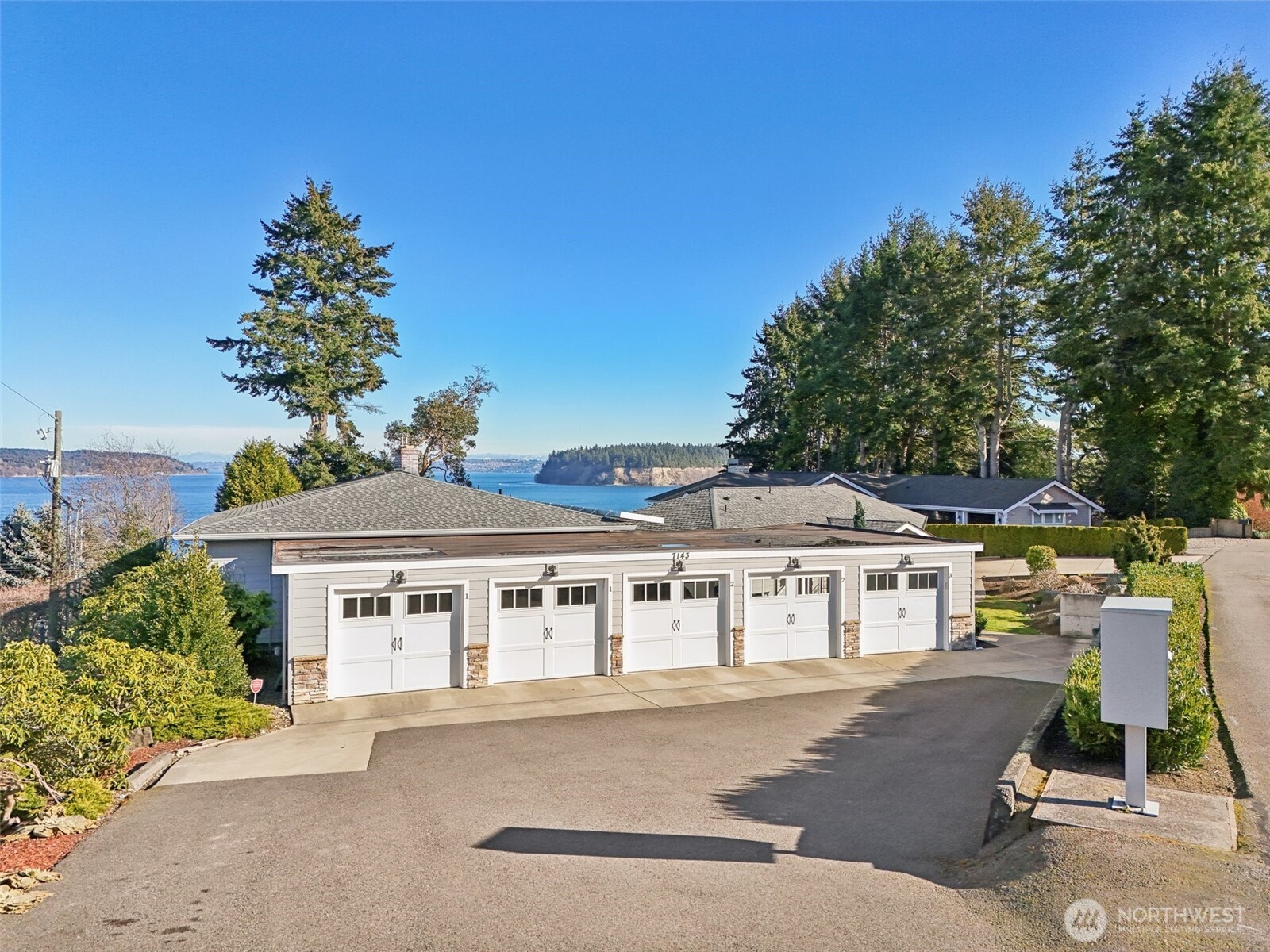 7143 Grandview Place Unit: 1