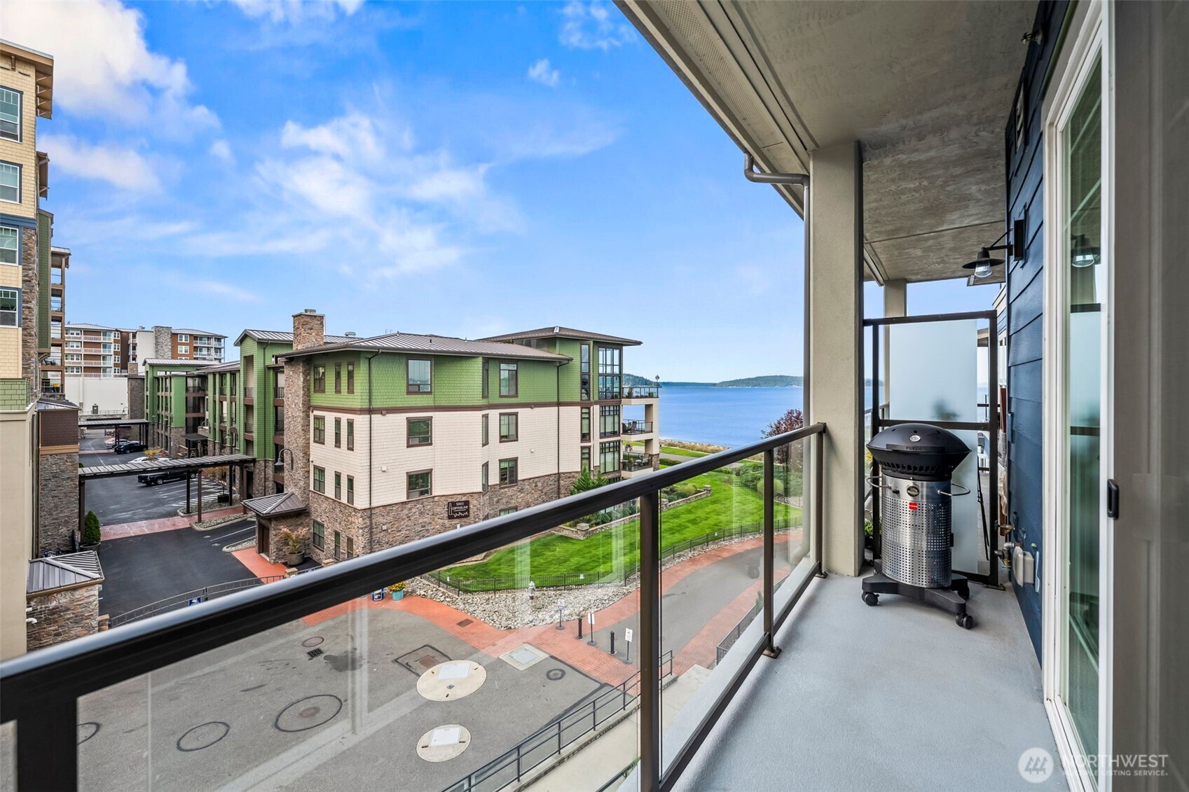 4961 Main Street Unit: 421