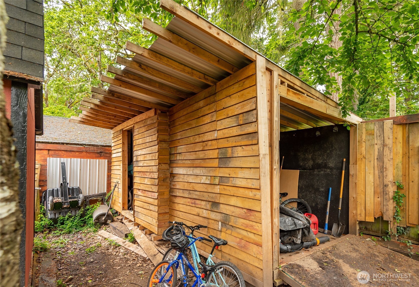 9302 Dekoven Drive SW