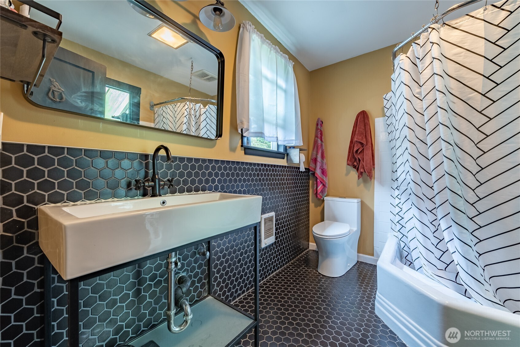 9302 Dekoven Drive SW