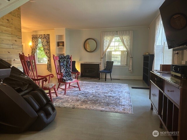 9302 Dekoven Drive SW