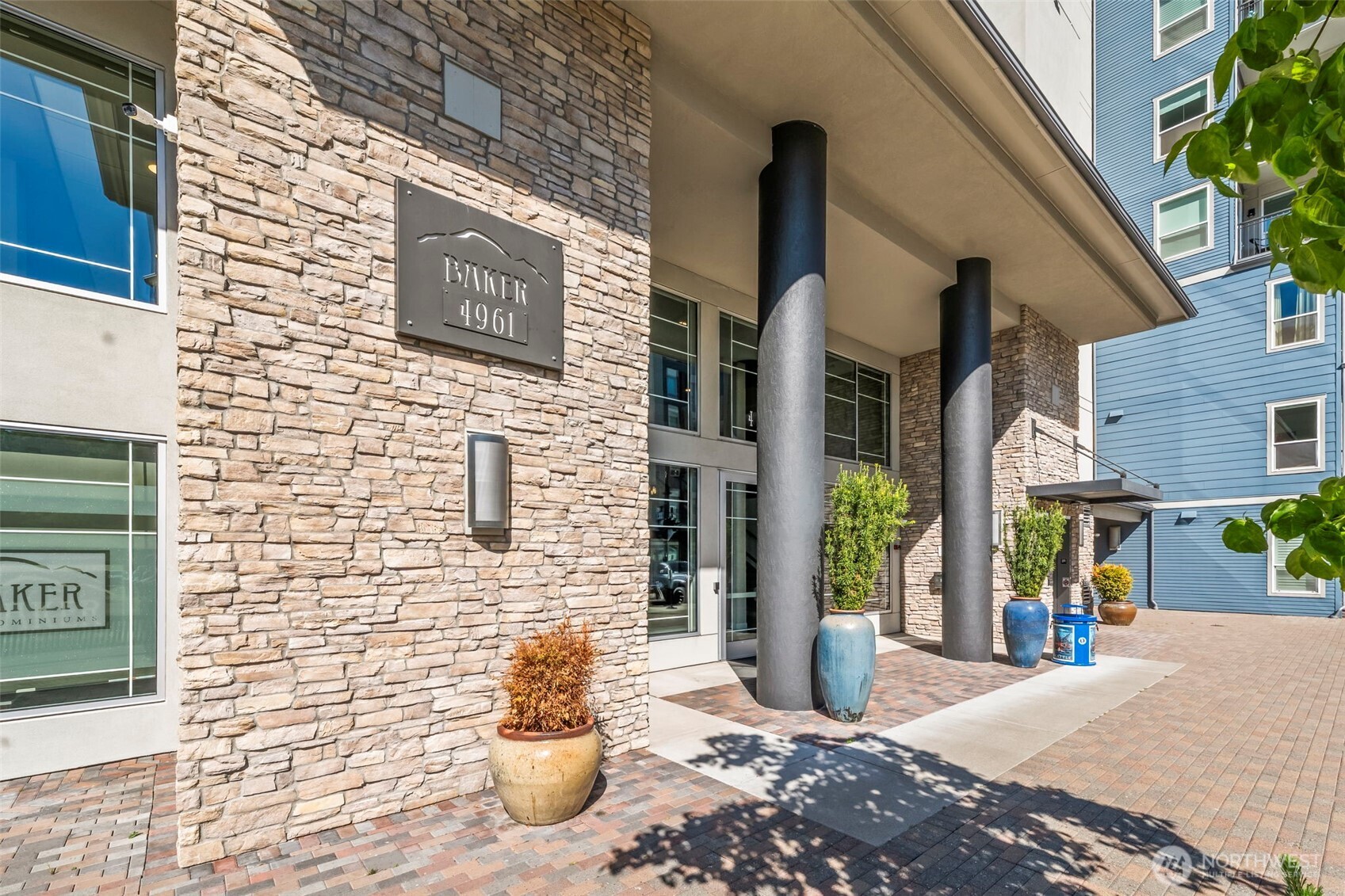 4961 Main Street Unit: 421