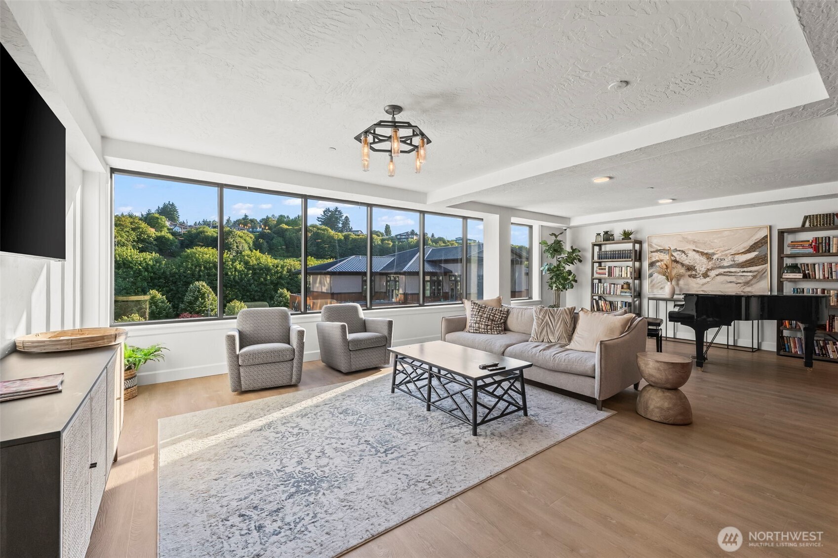 4907 Main Street Unit: 625