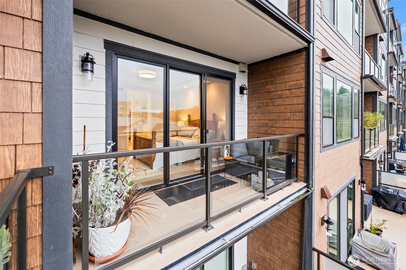 4907 Main Street Unit: 625